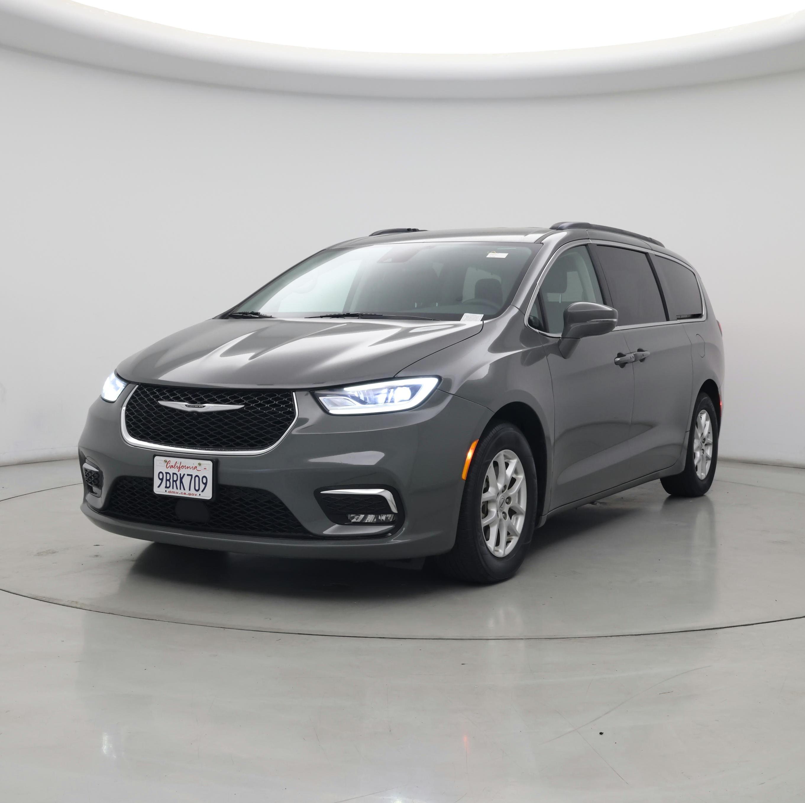 Thumbnail: 2022 Chrysler Pacifica - 4