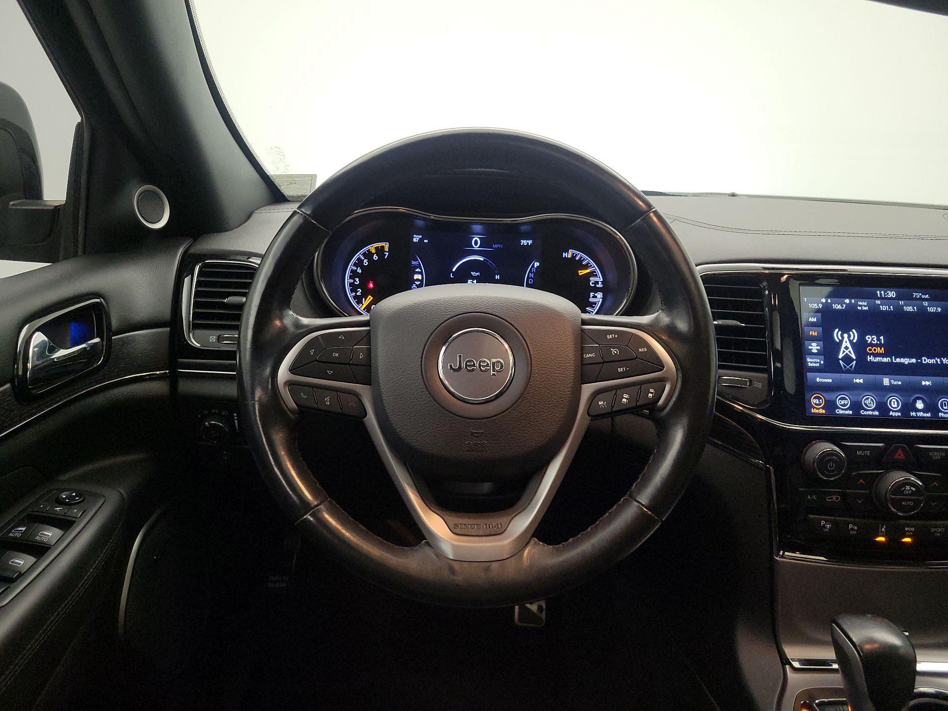 Thumbnail: 2020 Jeep Grand Cherokee - 10