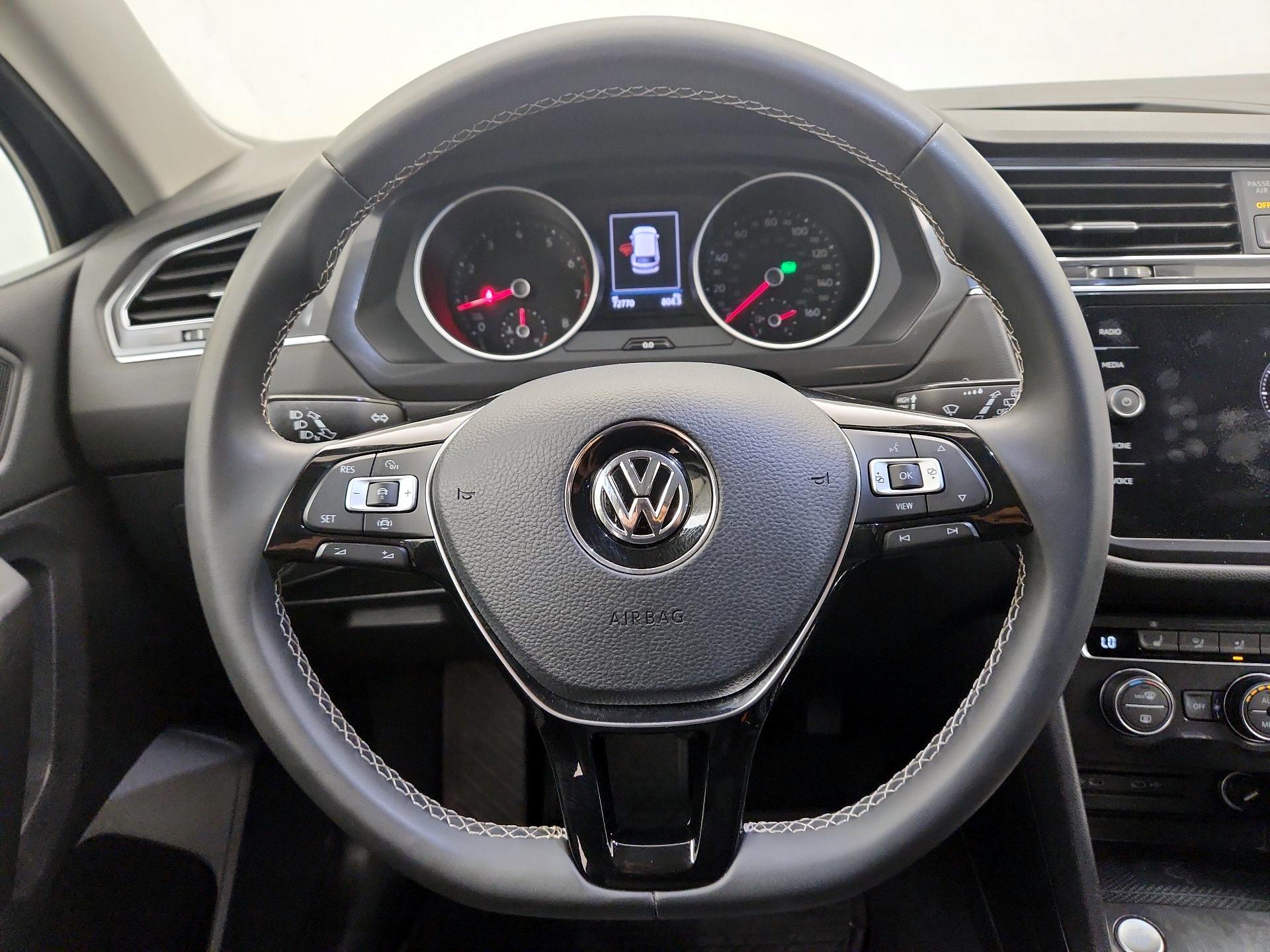 Thumbnail: 2021 Volkswagen Tiguan - 10