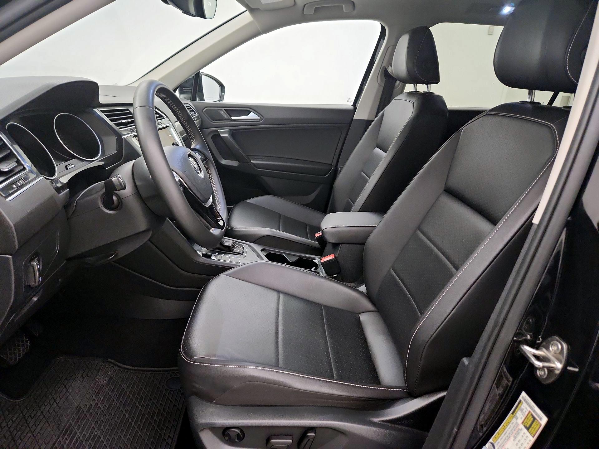 Thumbnail: 2021 Volkswagen Tiguan - 11