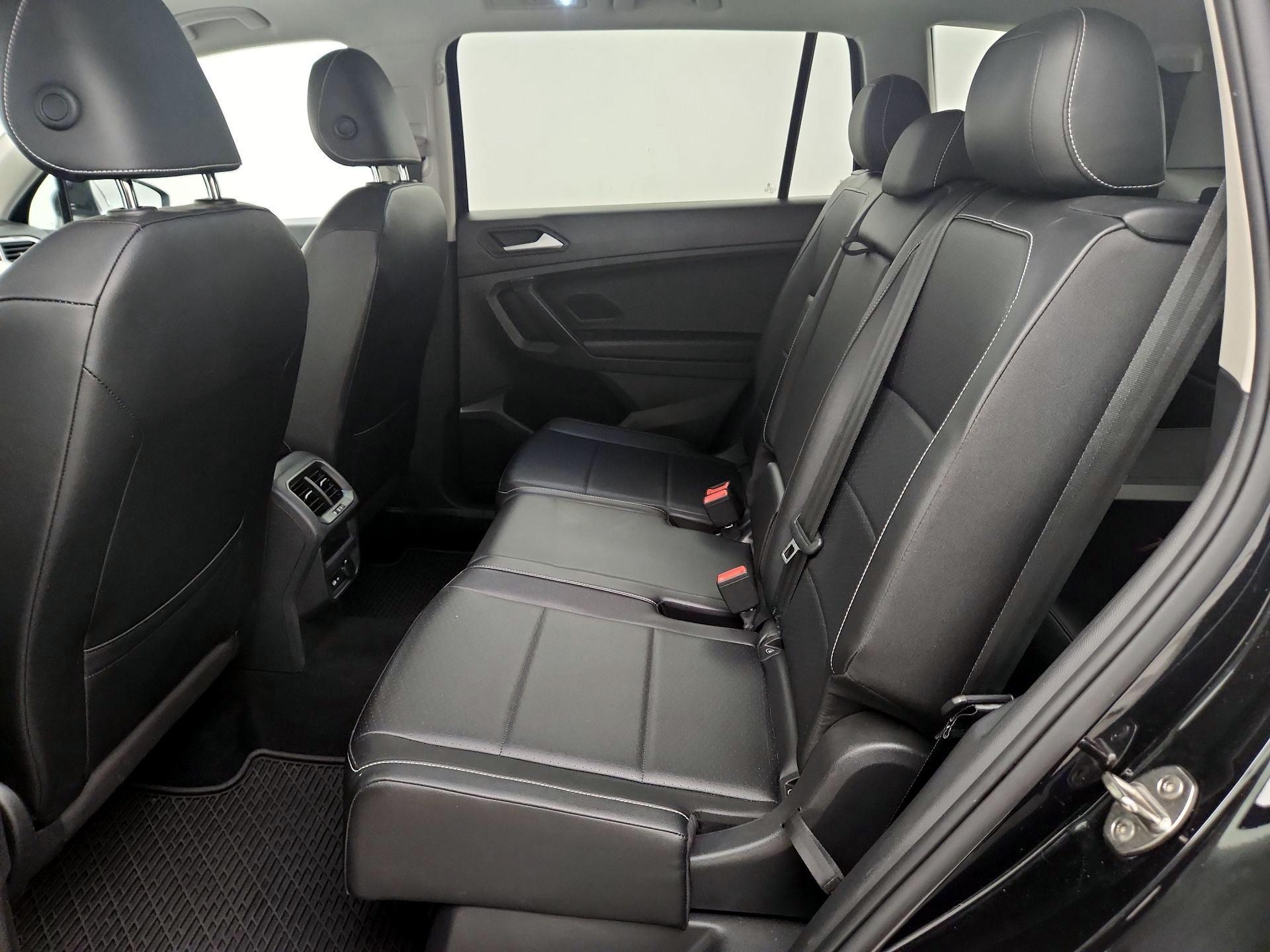 Thumbnail: 2021 Volkswagen Tiguan - 19