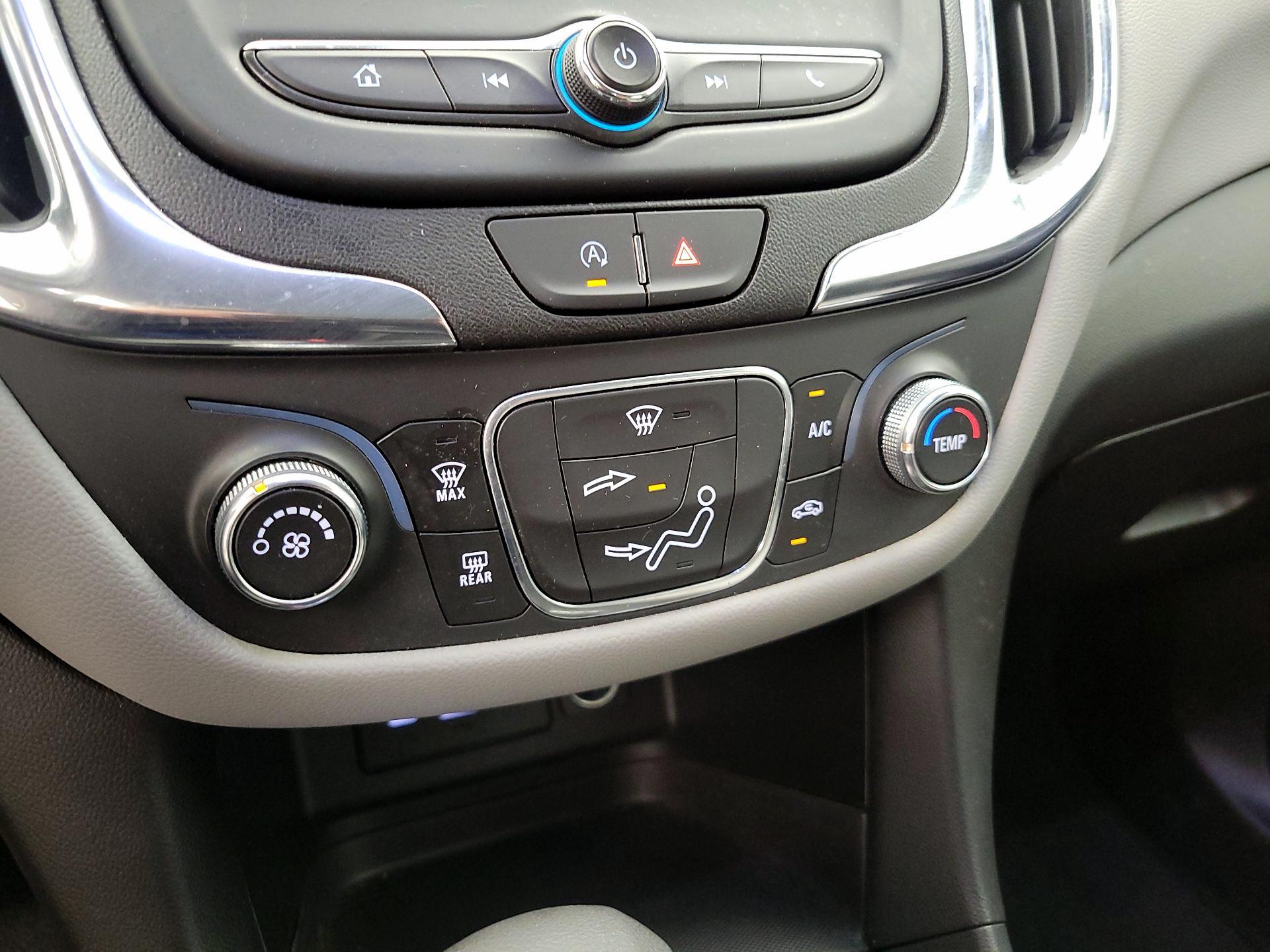 Thumbnail: 2022 Chevrolet Equinox - 16