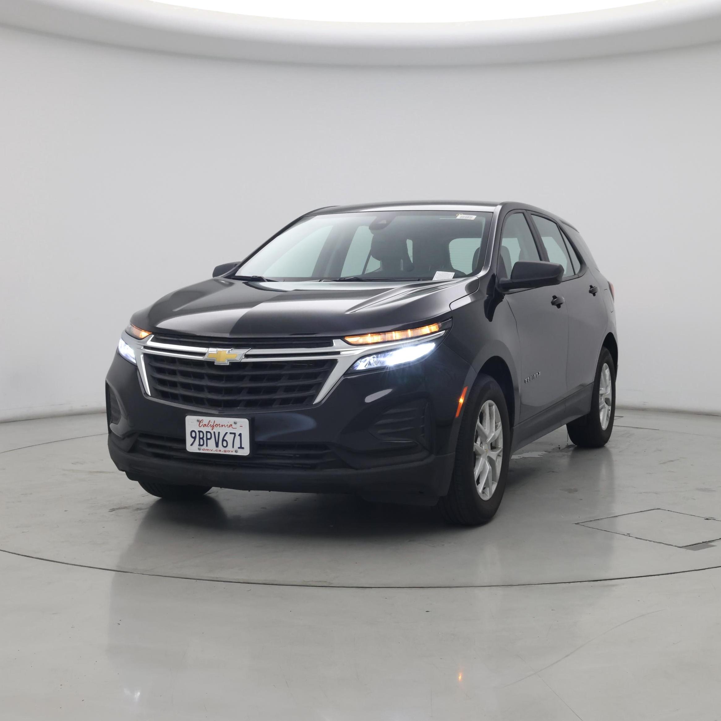 Thumbnail: 2022 Chevrolet Equinox - 4