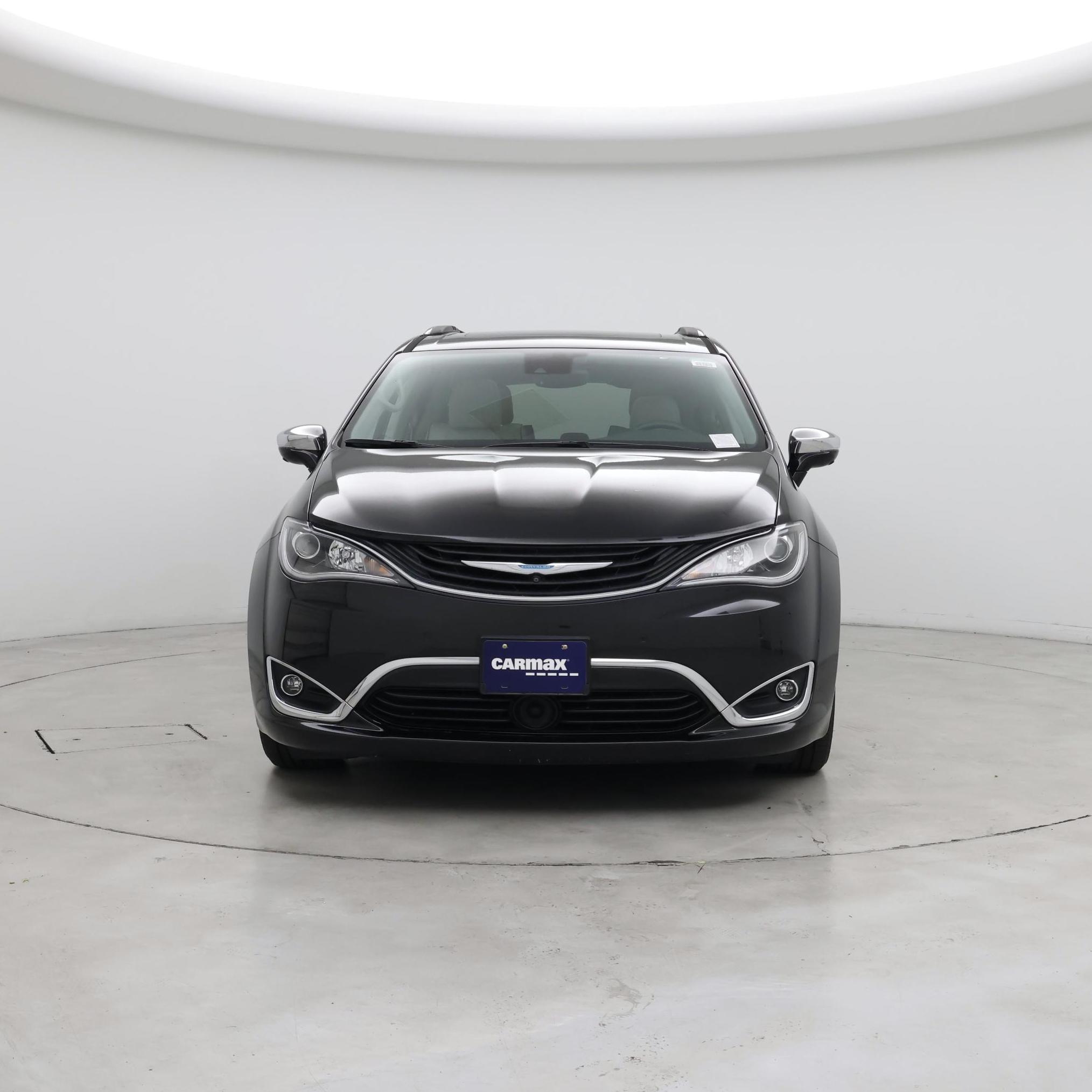 Thumbnail: 2018 Chrysler Pacifica - 5