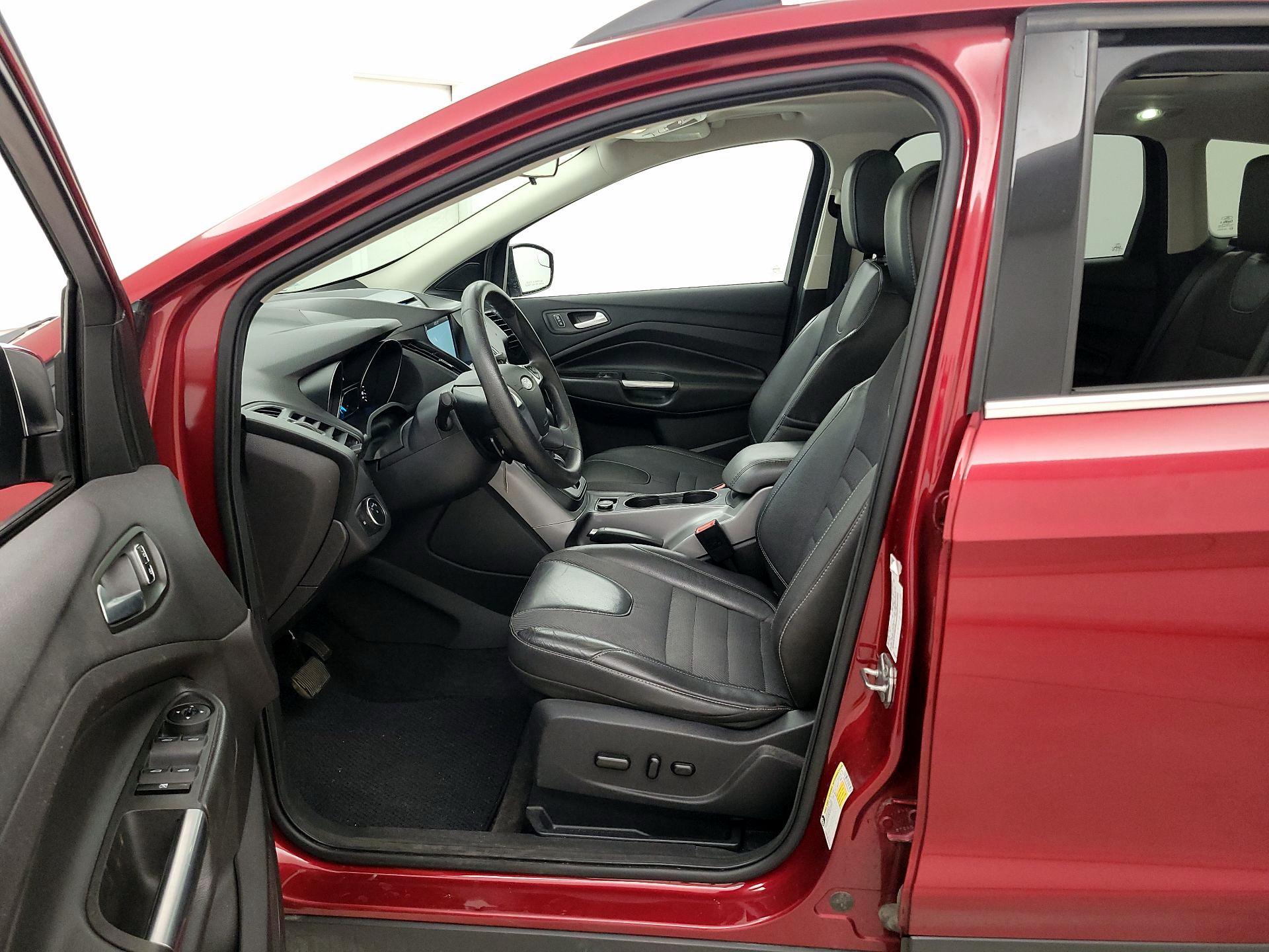 Thumbnail: 2016 Ford Escape - 11