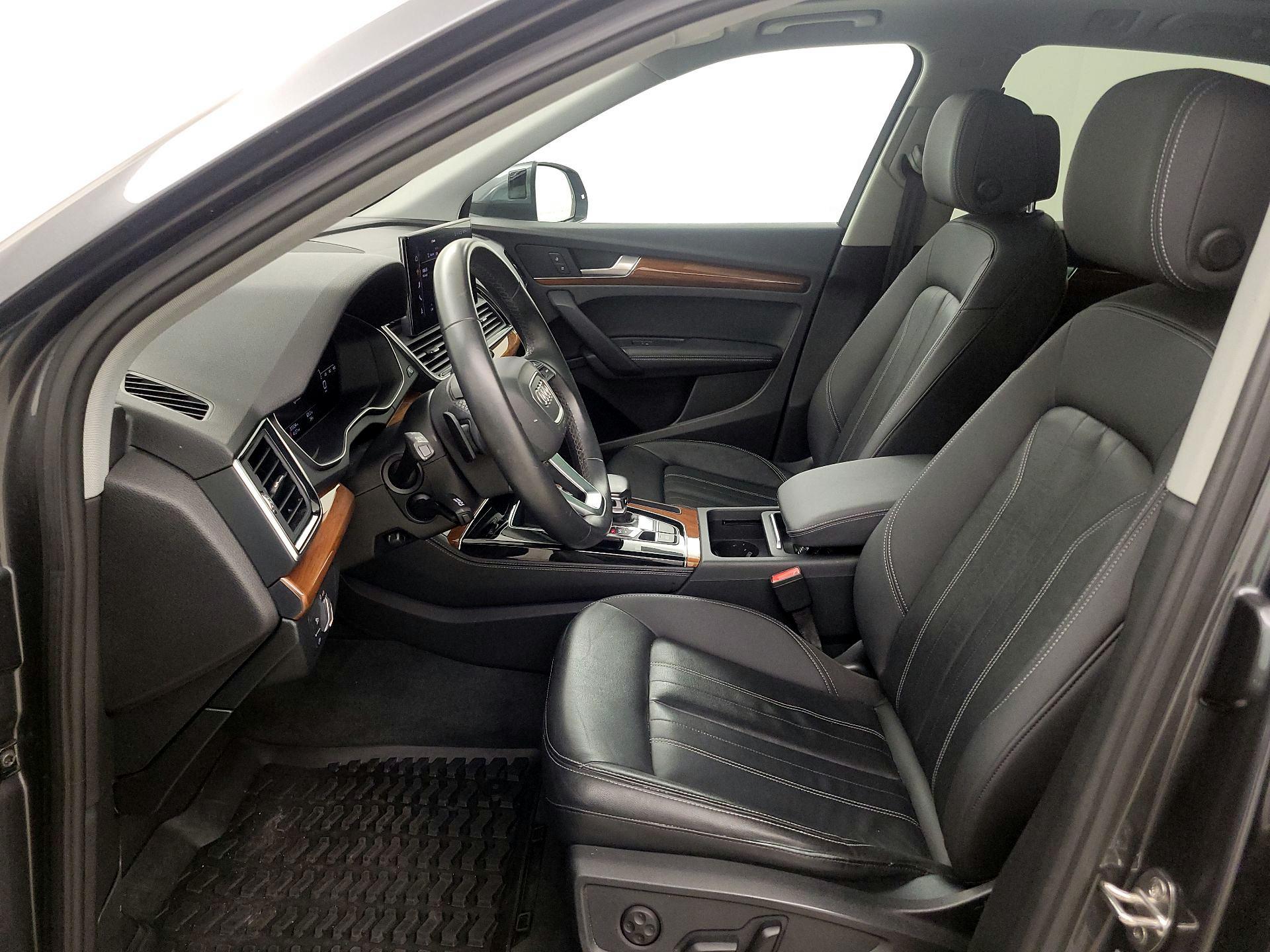 Thumbnail: 2022 Audi Q5 - 11