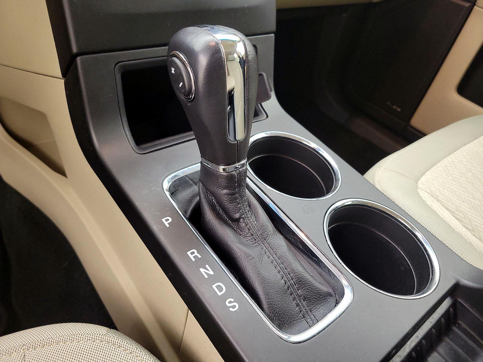 Thumbnail: 2018 Ford Flex - 16