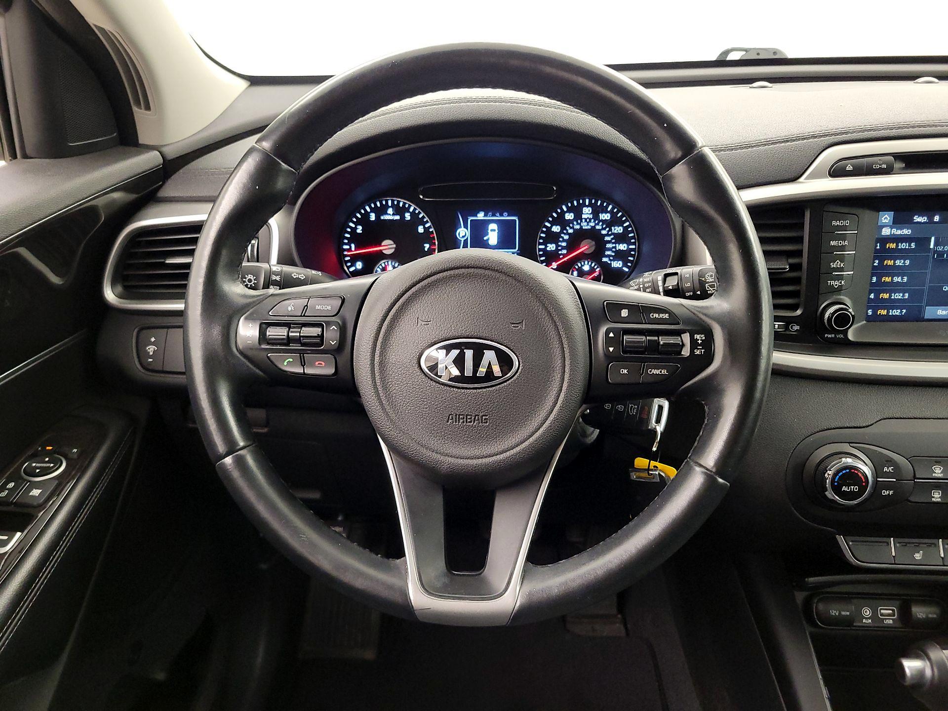 Thumbnail: 2017 Kia Sorento - 10