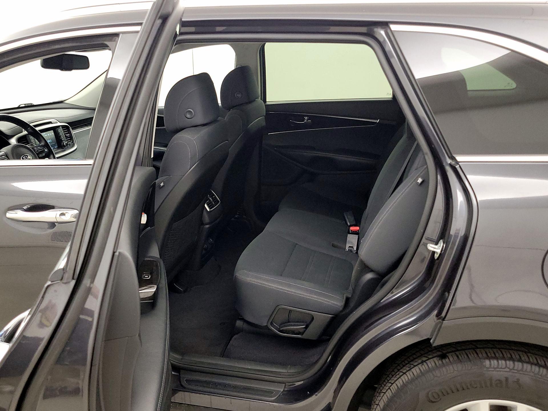 Thumbnail: 2017 Kia Sorento - 19