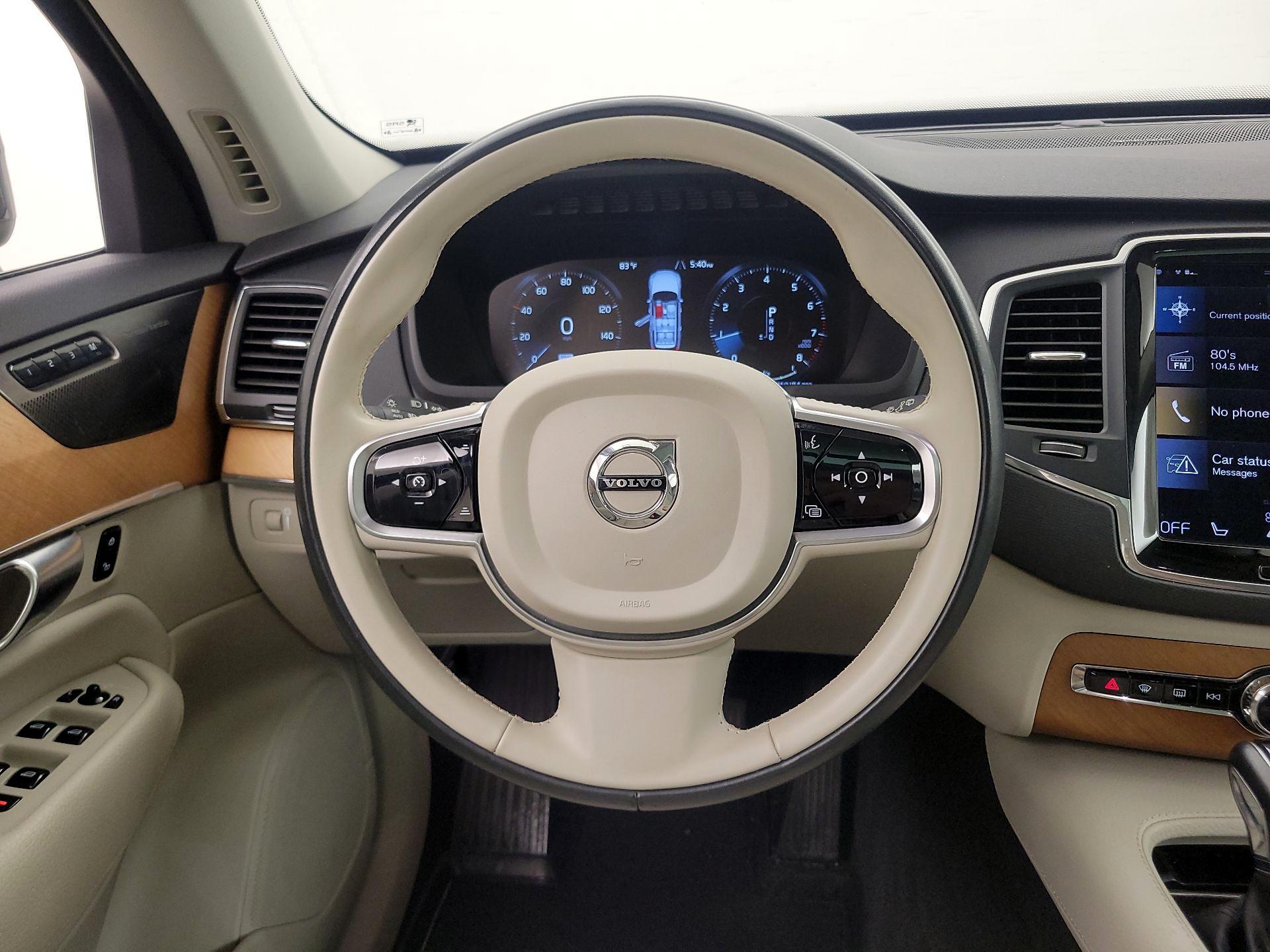 Thumbnail: 2021 Volvo XC90 - 10
