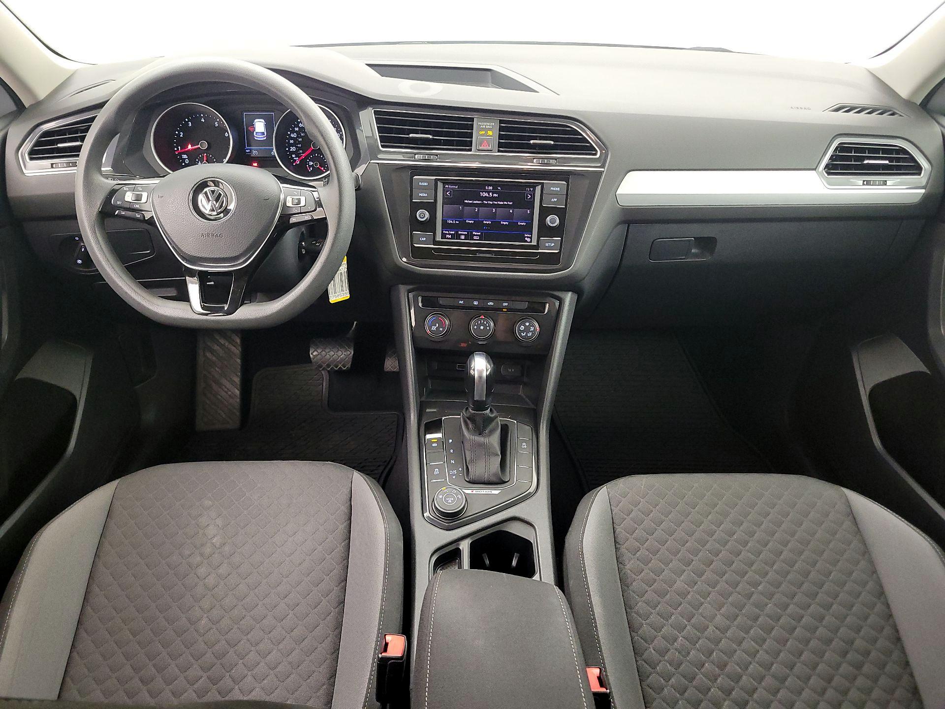 Thumbnail: 2018 Volkswagen Tiguan - 9
