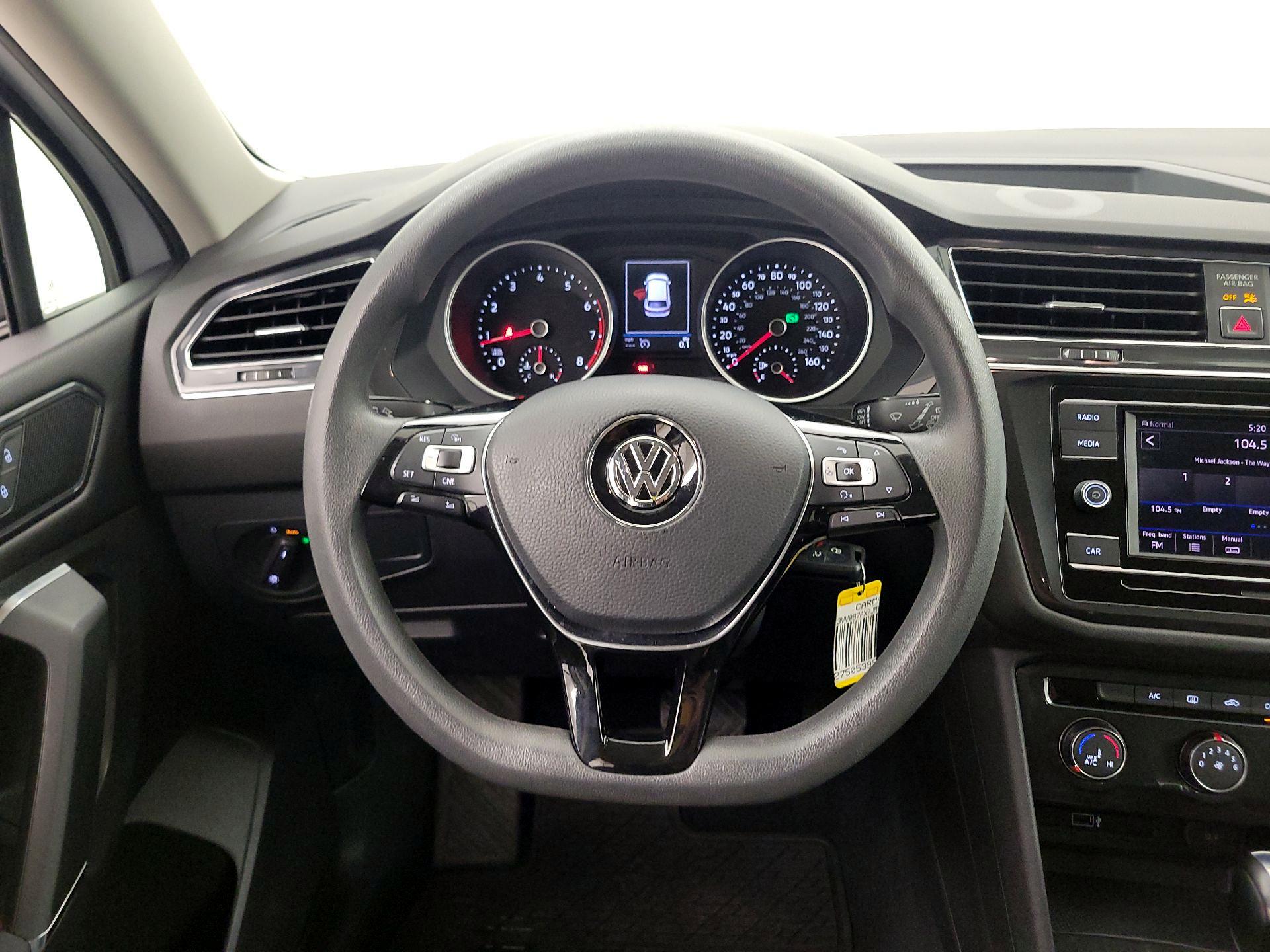 Thumbnail: 2018 Volkswagen Tiguan - 10