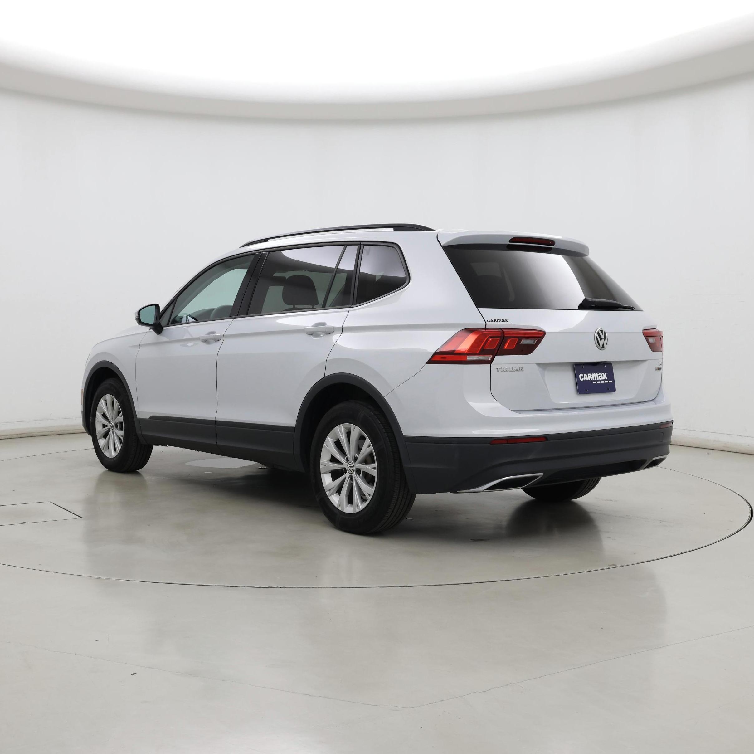 Thumbnail: 2018 Volkswagen Tiguan - 2