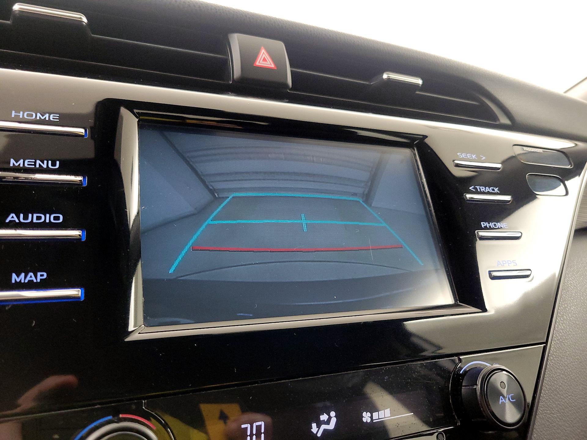 Thumbnail: 2019 Toyota Camry - 14