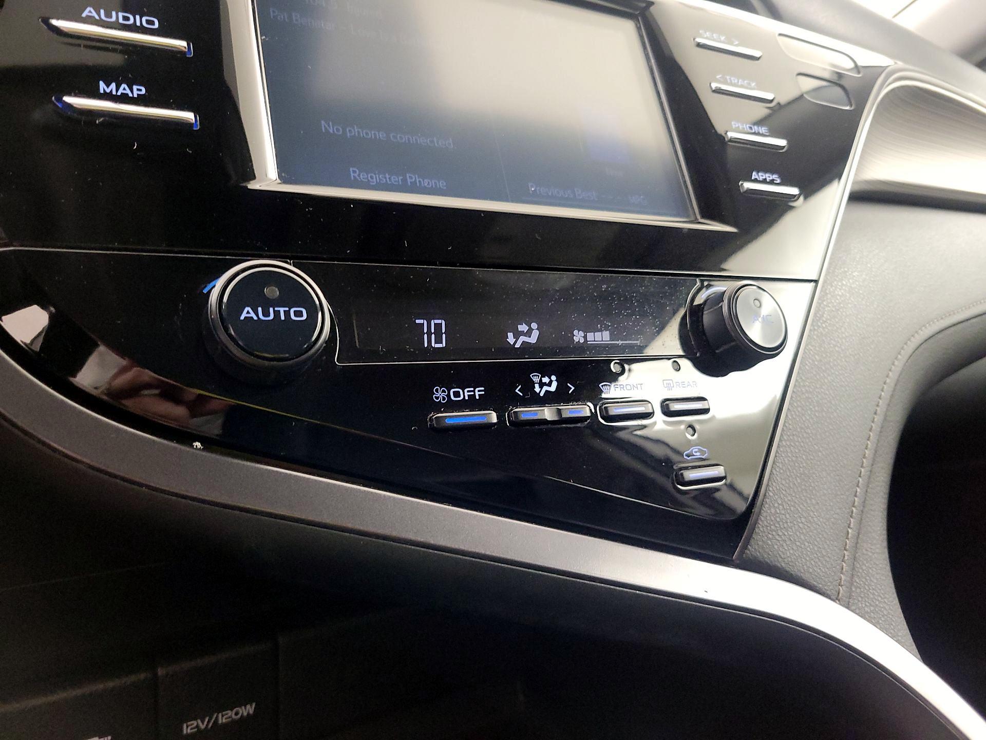 Thumbnail: 2019 Toyota Camry - 16