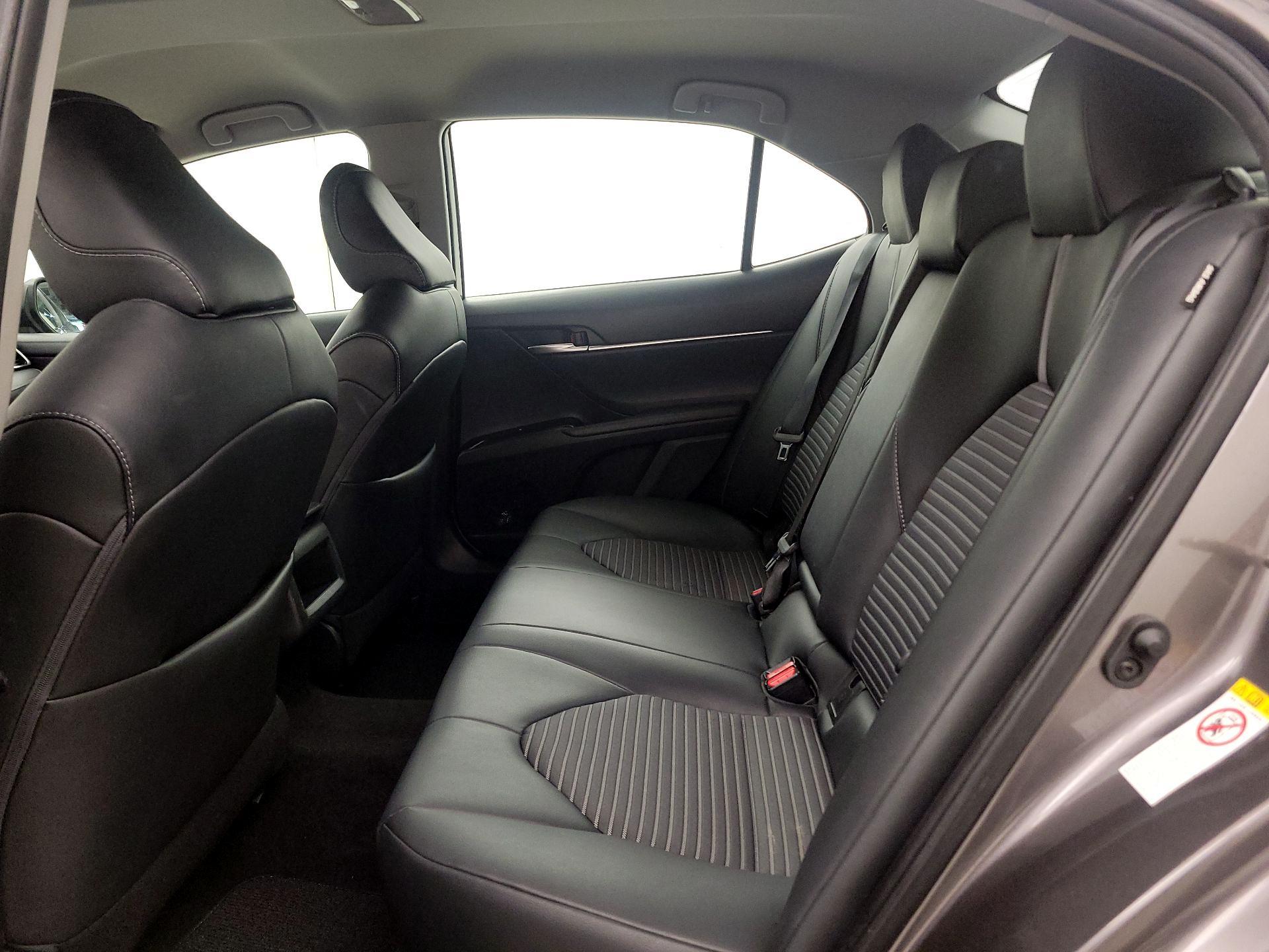 Thumbnail: 2019 Toyota Camry - 19