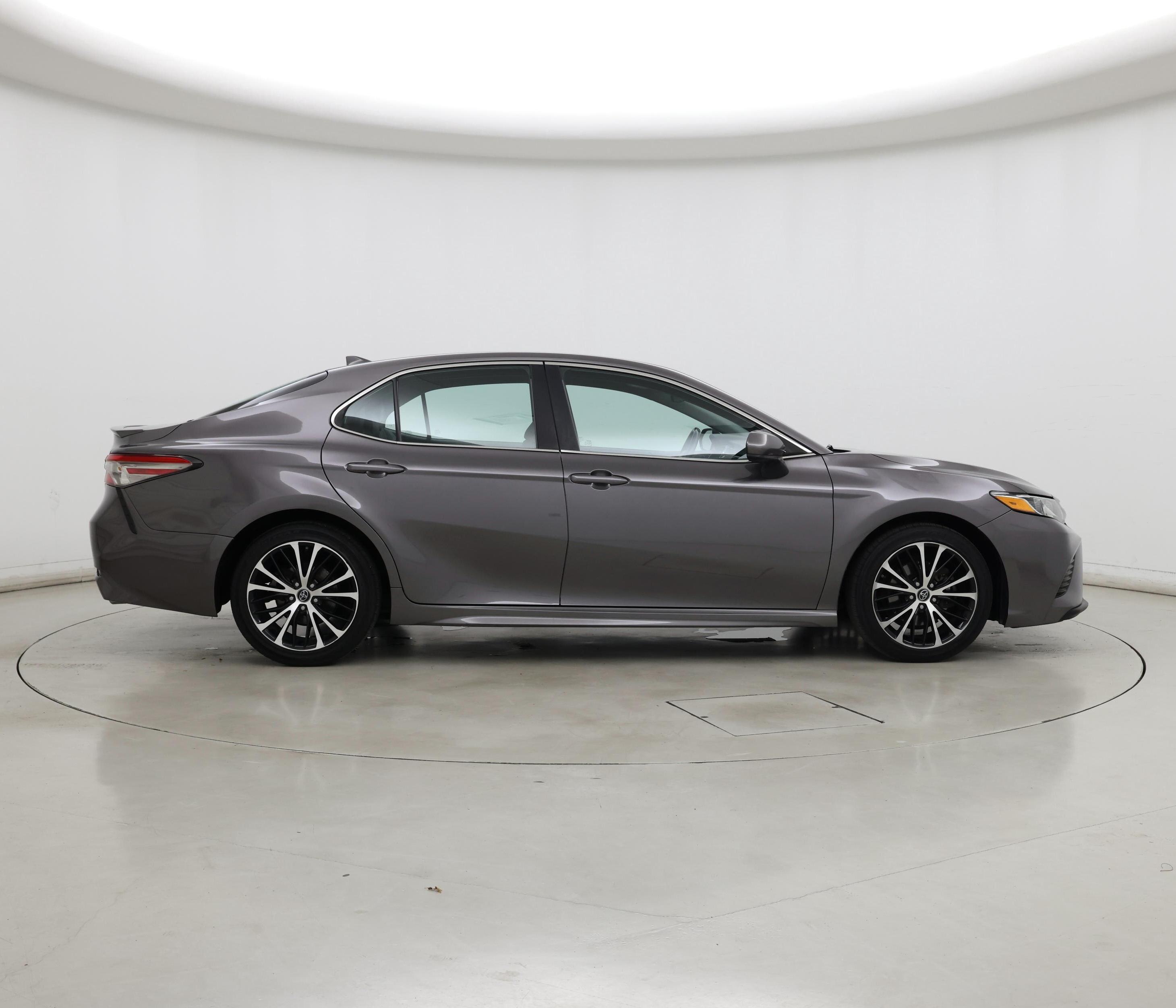 Thumbnail: 2019 Toyota Camry - 7