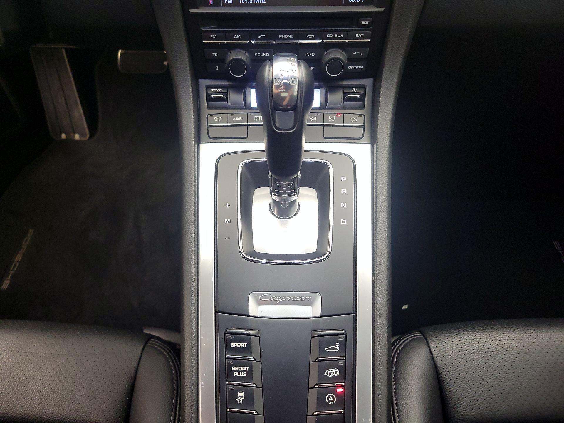Thumbnail: 2015 Porsche Cayman - 16