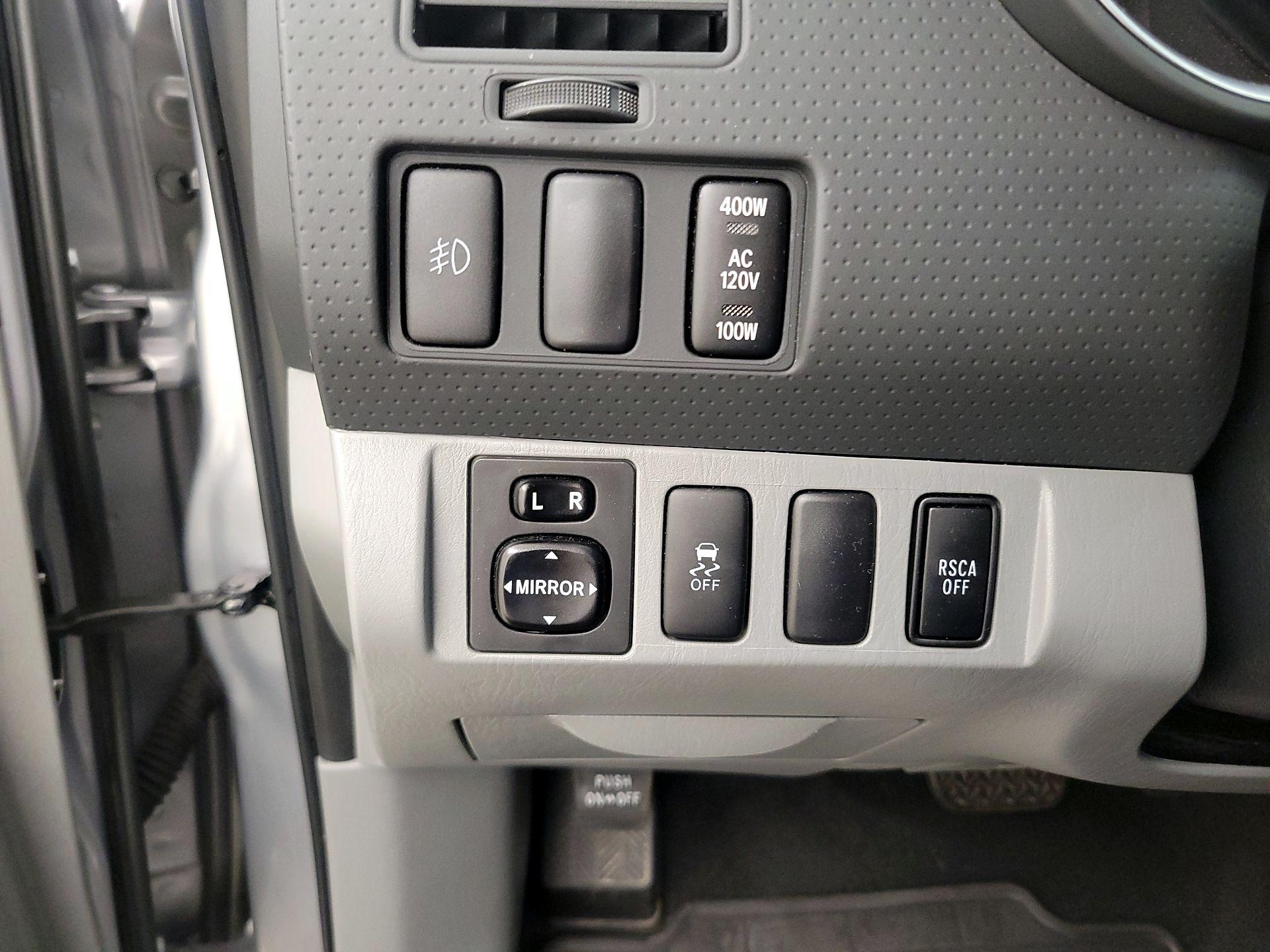 Thumbnail: 2015 Toyota Tacoma - 13