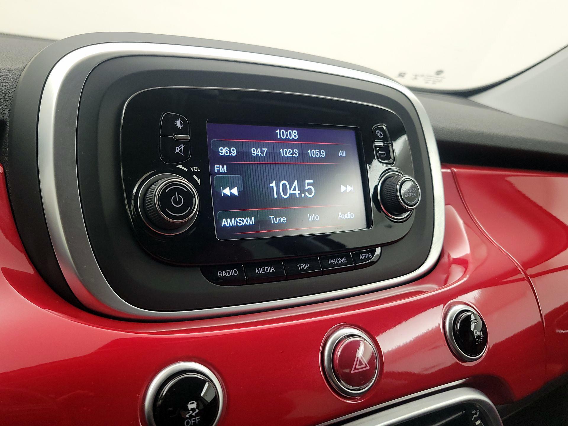 Thumbnail: 2016 Fiat 500X - 15