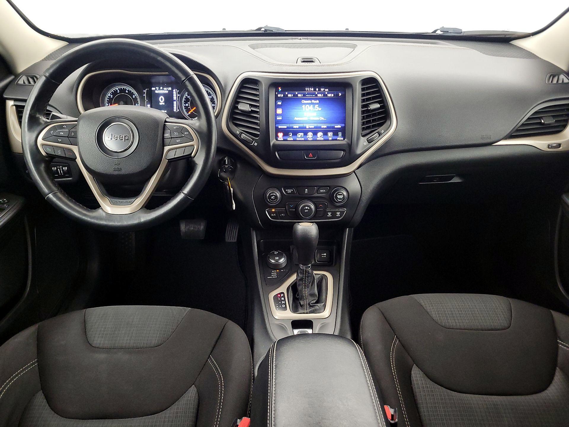Thumbnail: 2015 Jeep Cherokee - 9