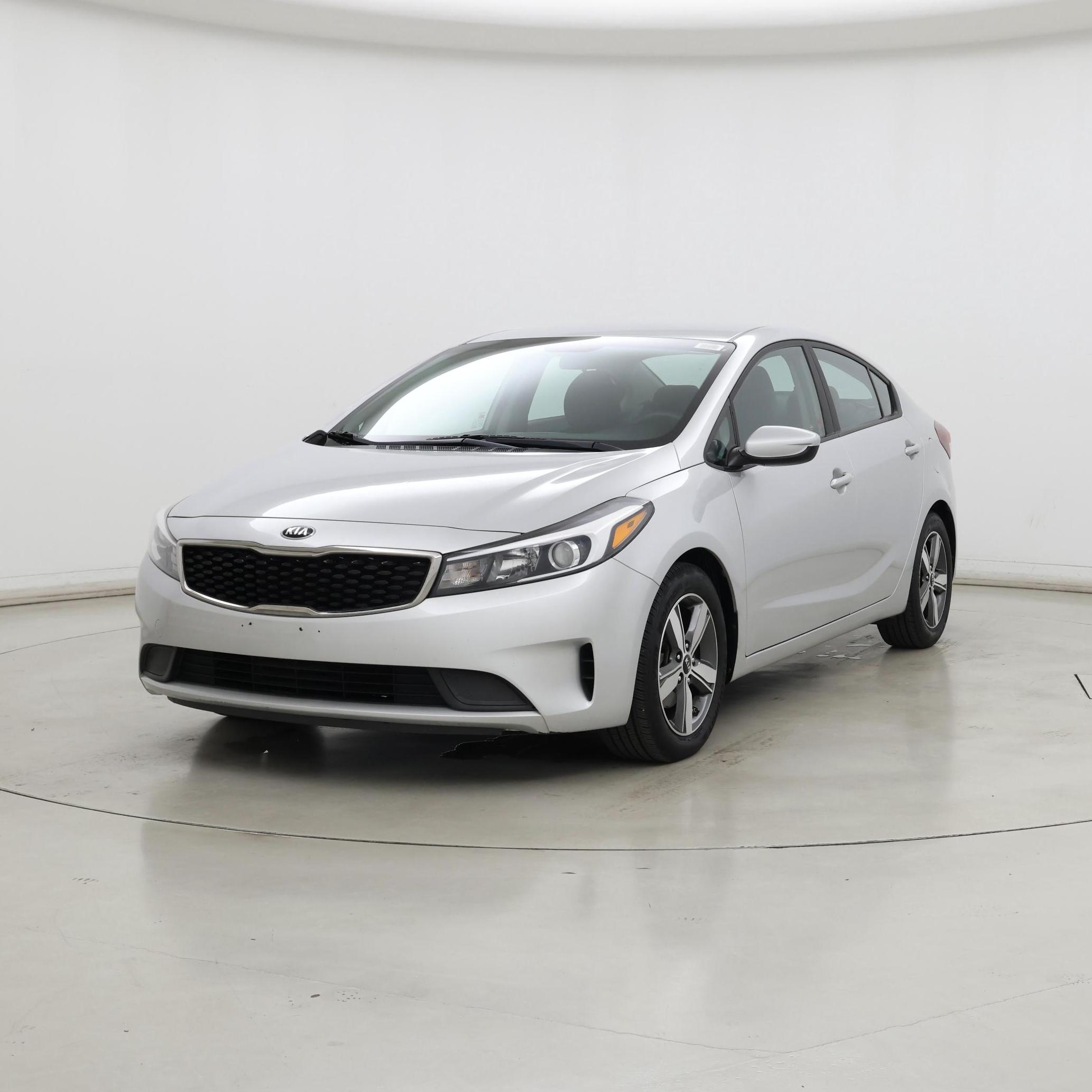 Thumbnail: 2018 Kia Forte - 4