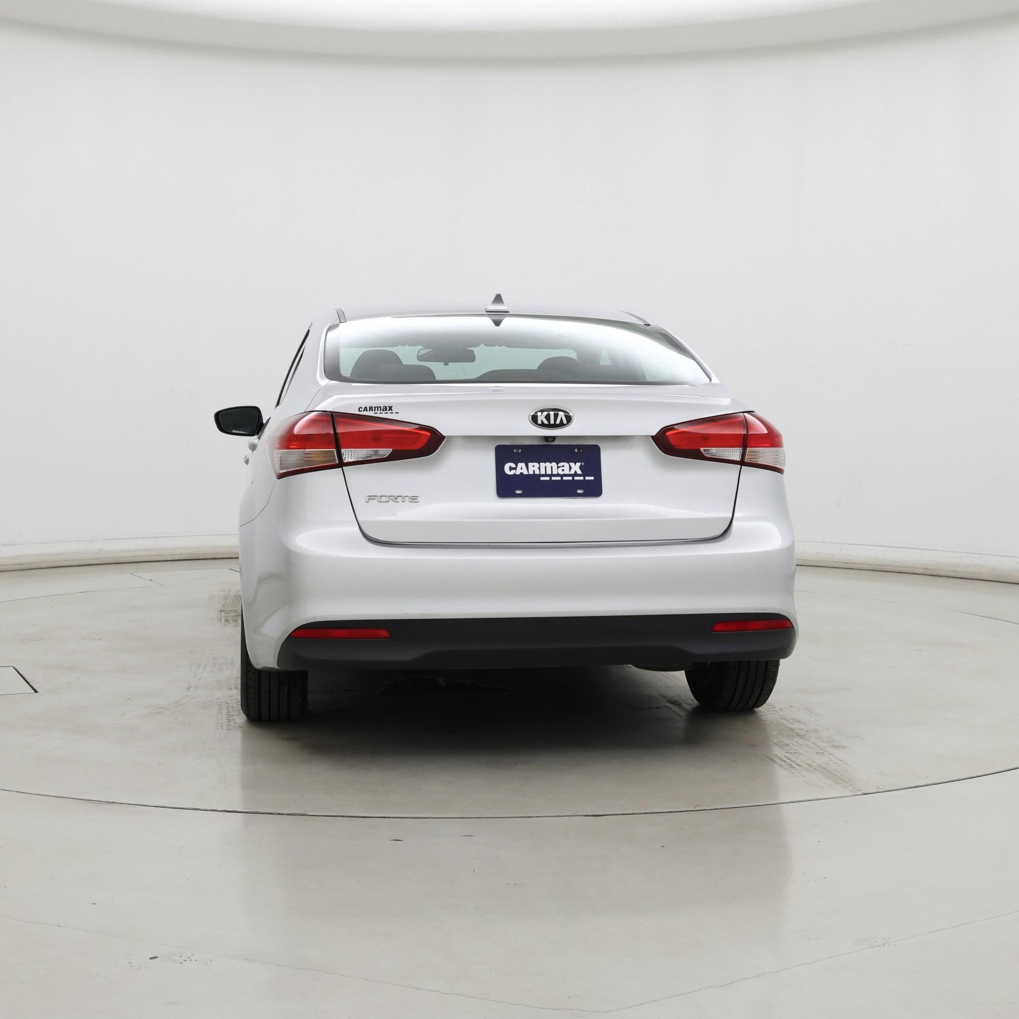 Thumbnail: 2018 Kia Forte - 6
