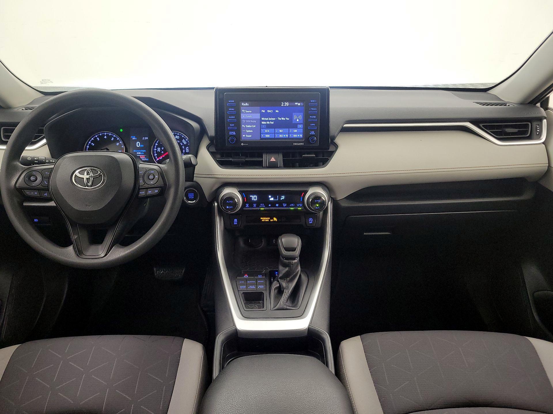 Thumbnail: 2020 Toyota RAV4 - 9