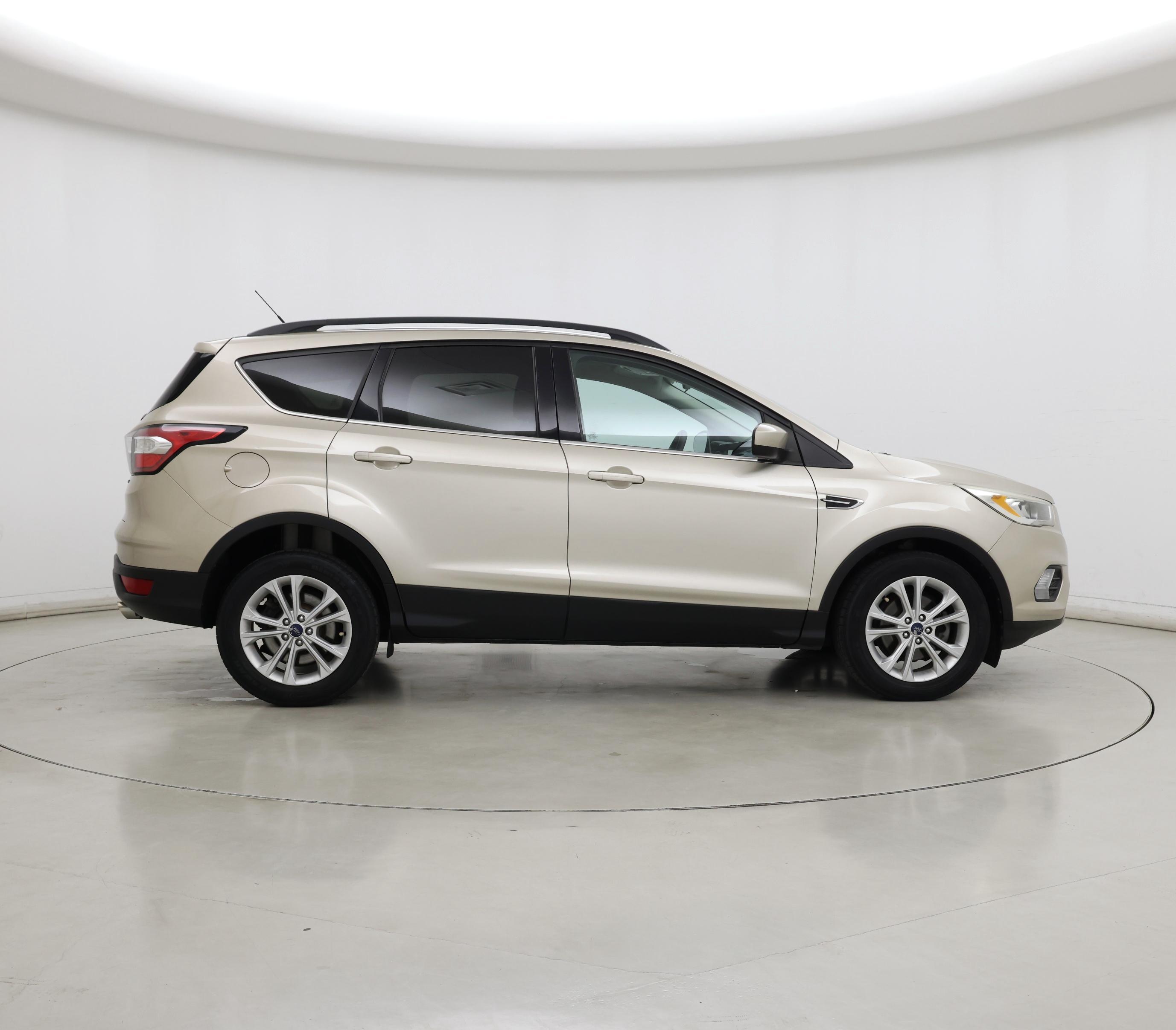 Thumbnail: 2017 Ford Escape - 7