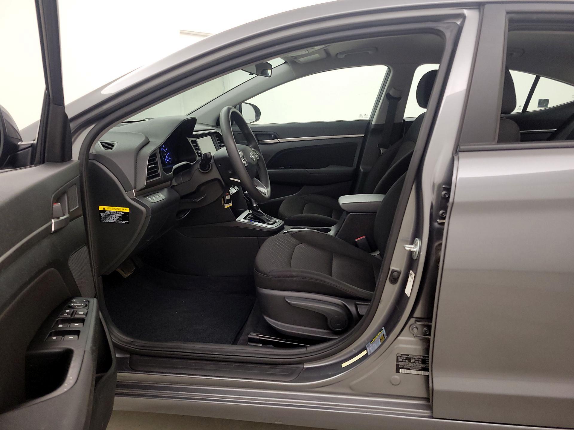 Thumbnail: 2019 Hyundai Elantra - 11