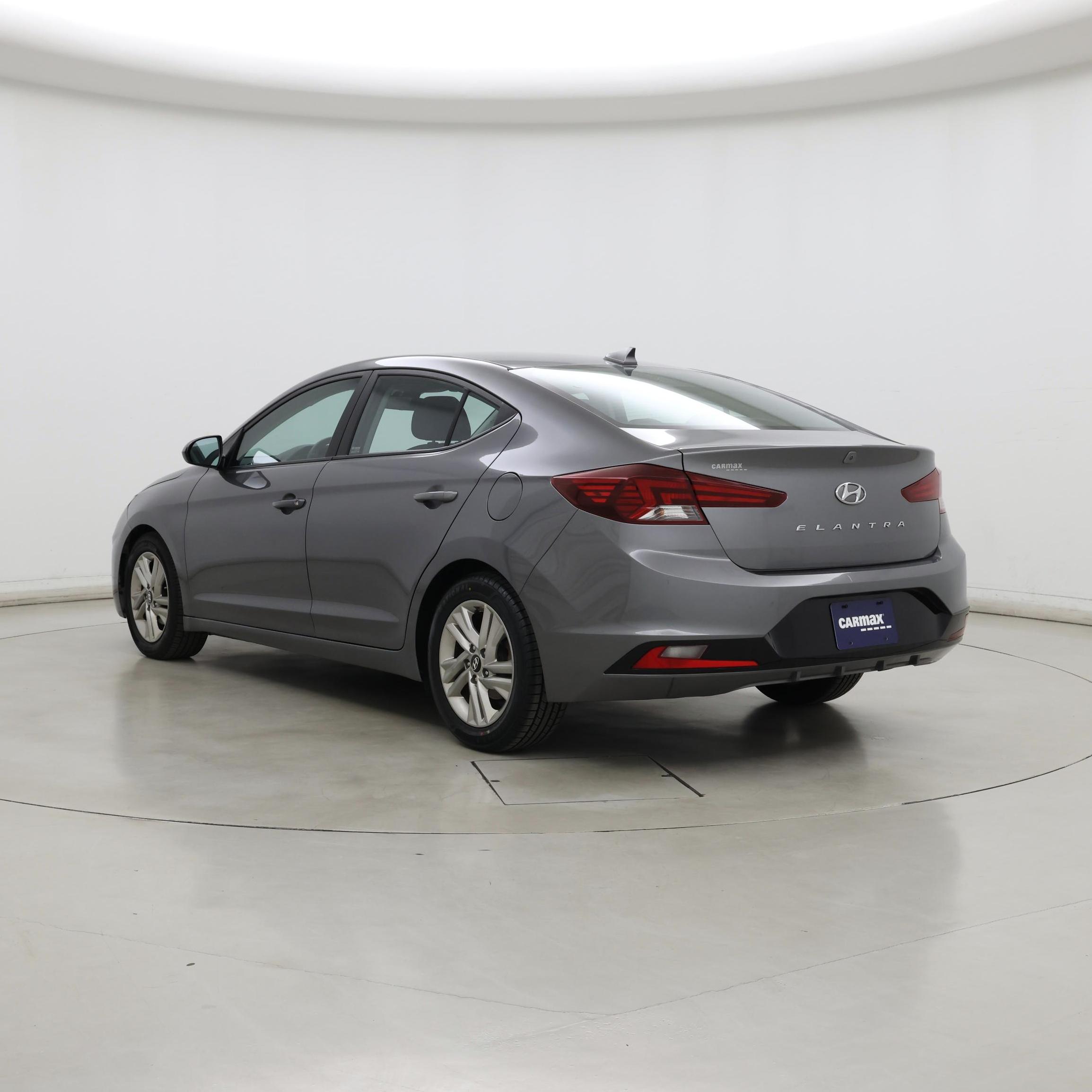 Thumbnail: 2019 Hyundai Elantra - 2