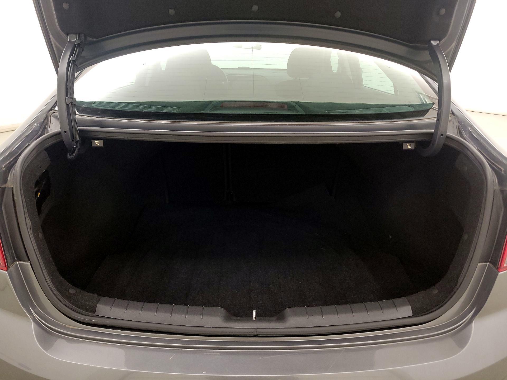 Thumbnail: 2019 Hyundai Elantra - 20