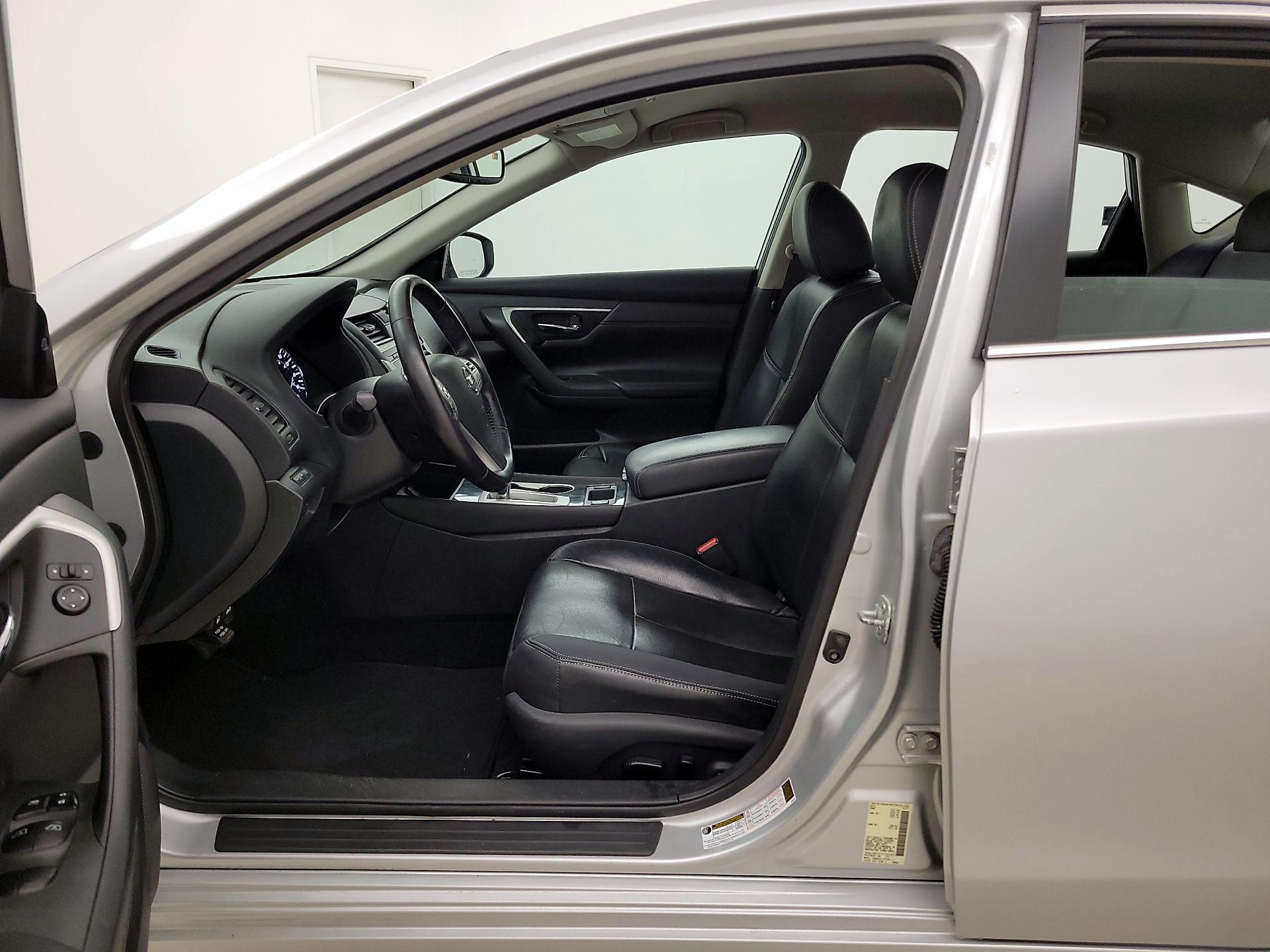 Thumbnail: 2018 Nissan Altima - 11