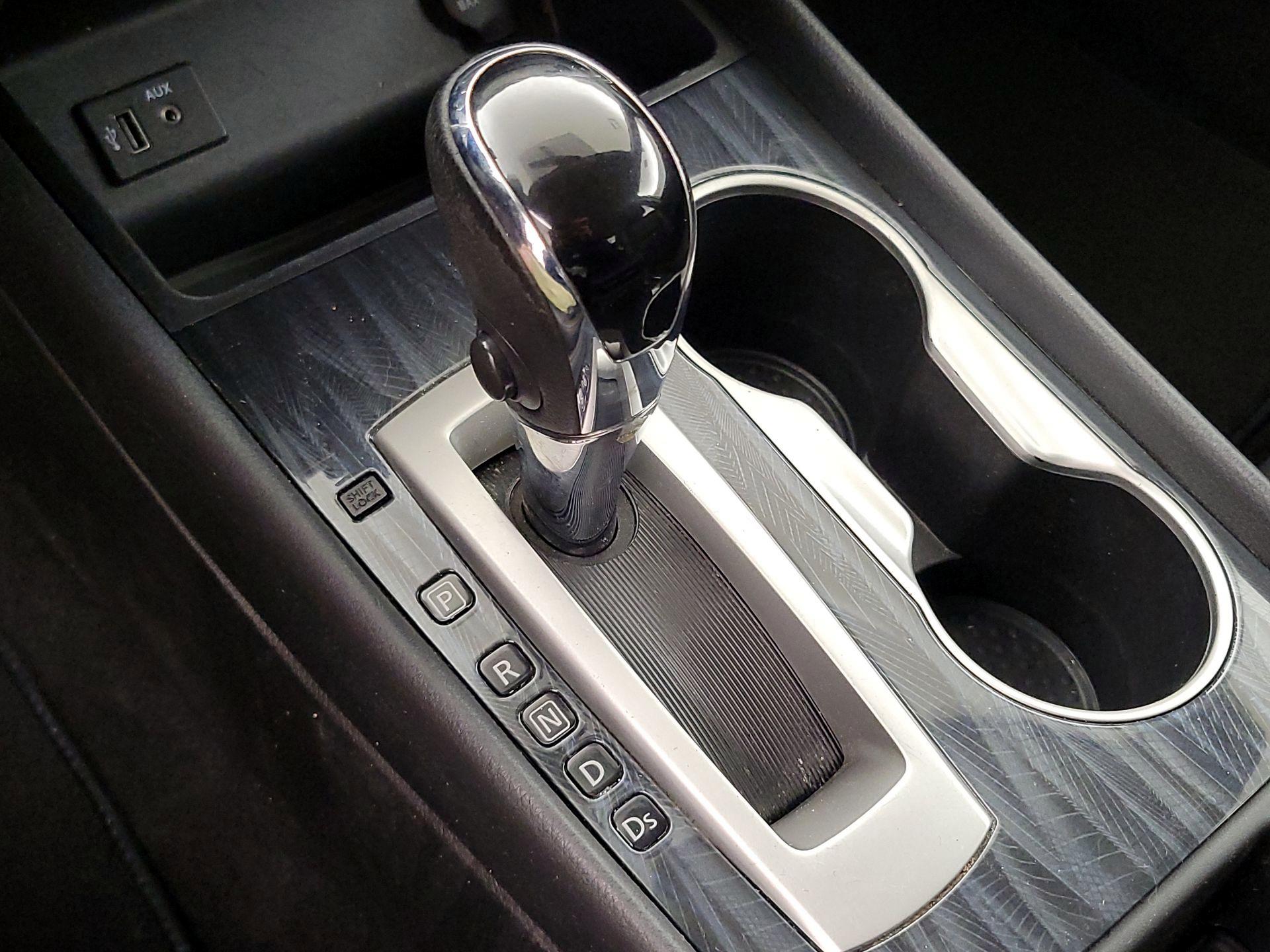 Thumbnail: 2018 Nissan Altima - 17