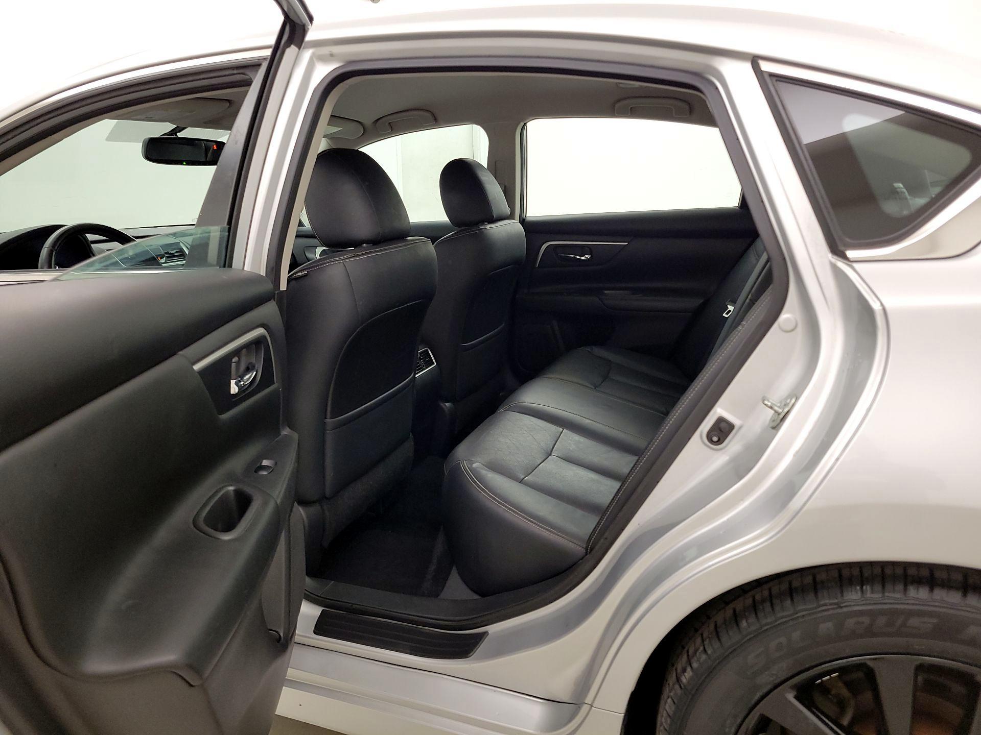 Thumbnail: 2018 Nissan Altima - 19