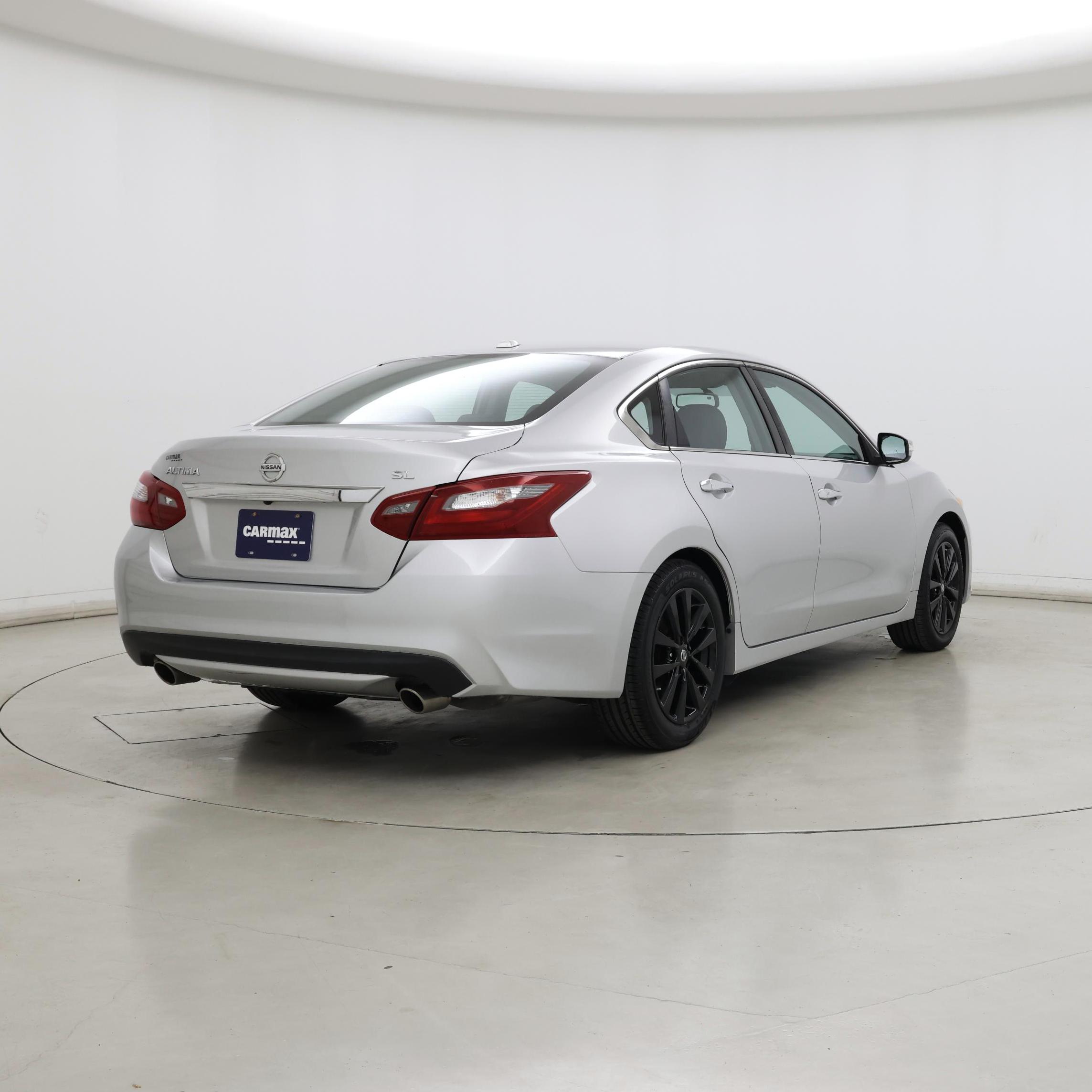 Thumbnail: 2018 Nissan Altima - 8