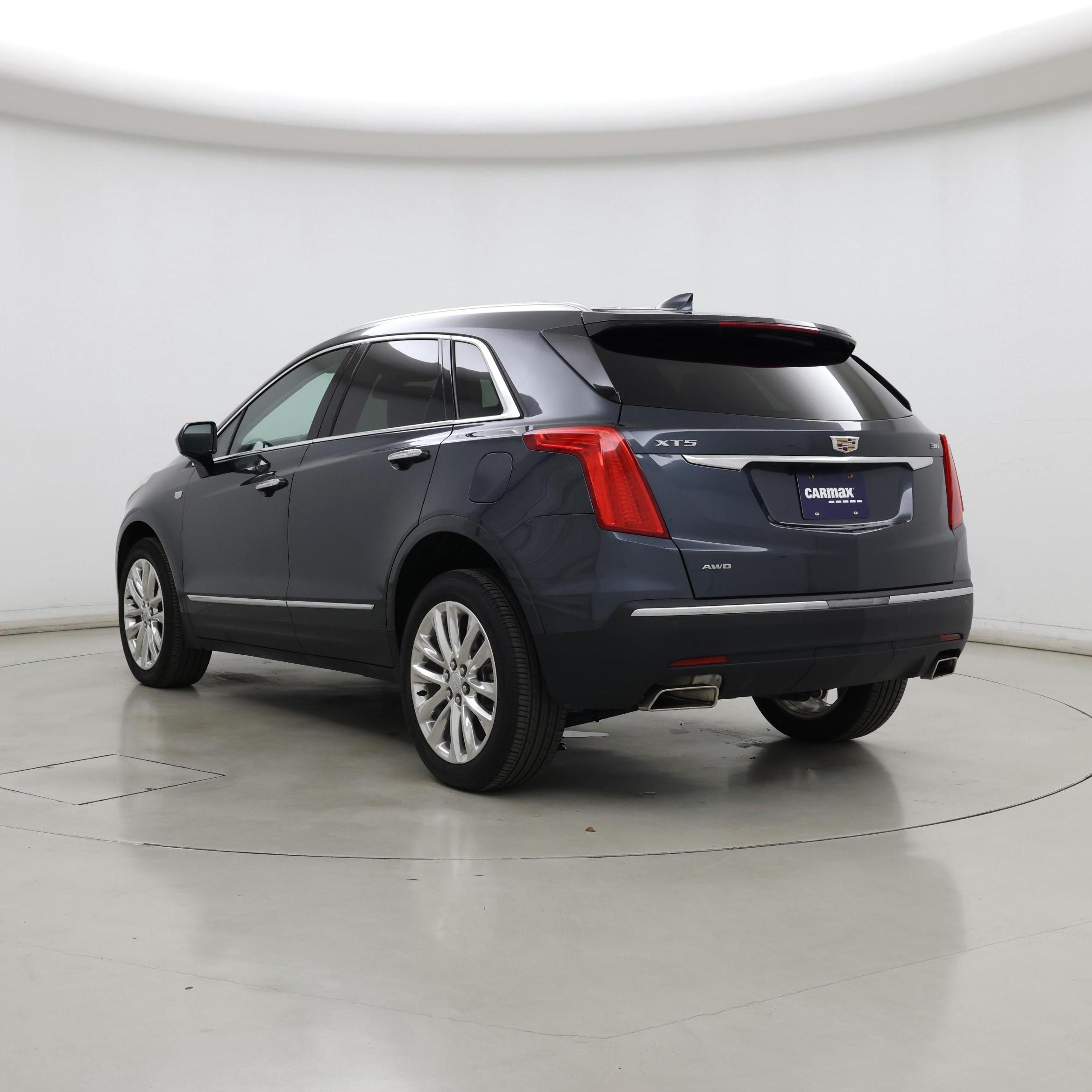 Thumbnail: 2019 Cadillac XT5 - 2