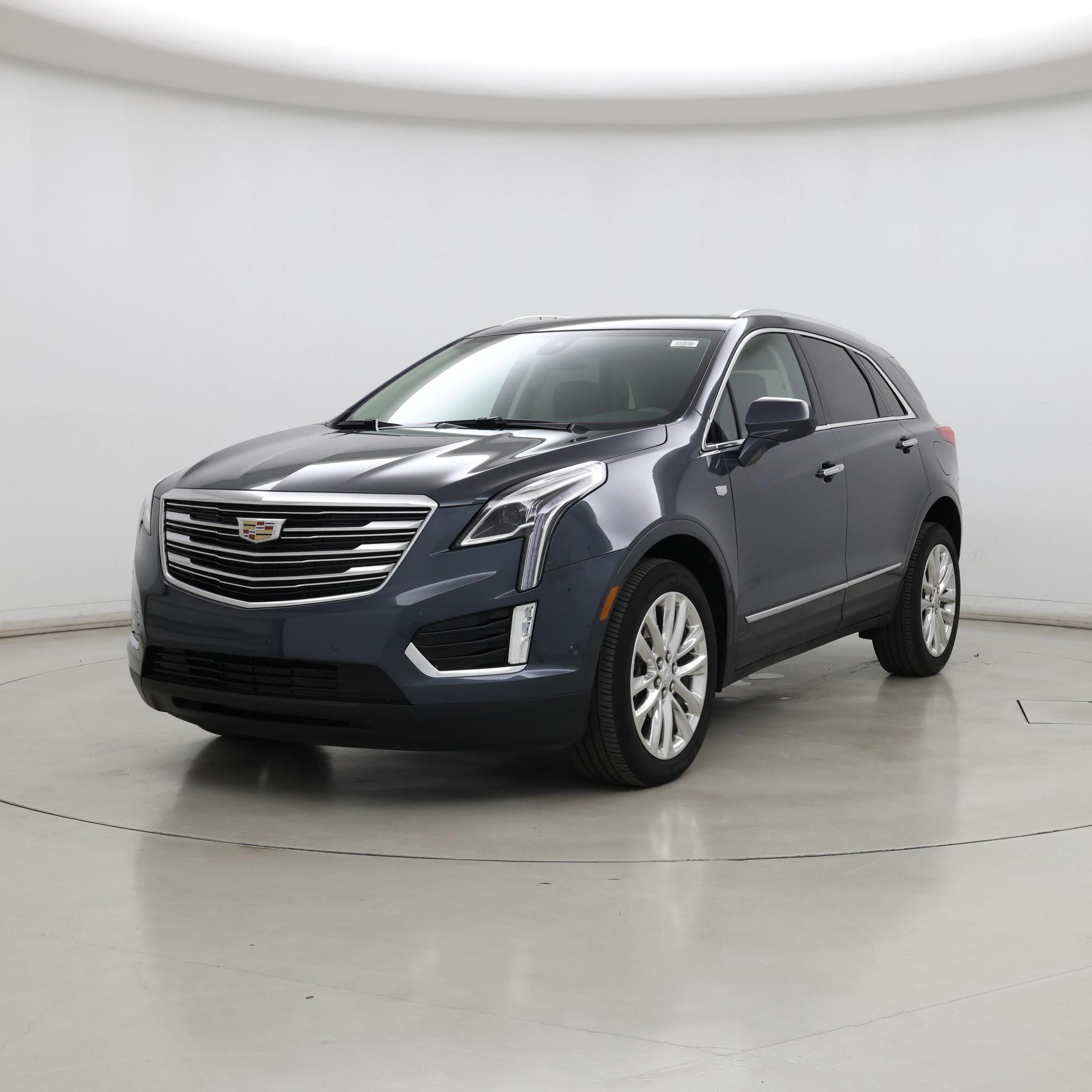 Thumbnail: 2019 Cadillac XT5 - 4
