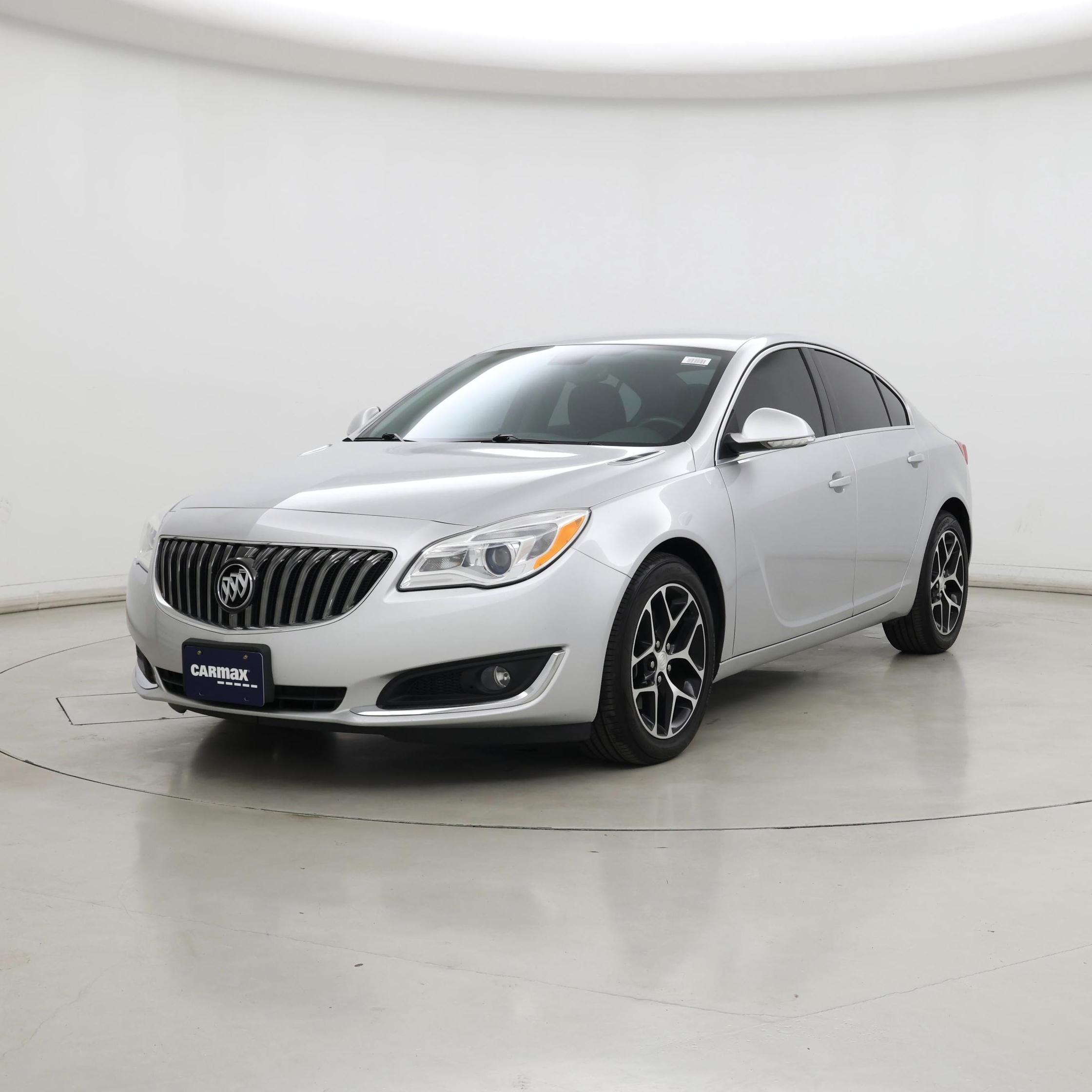 Thumbnail: 2017 Buick Regal - 4