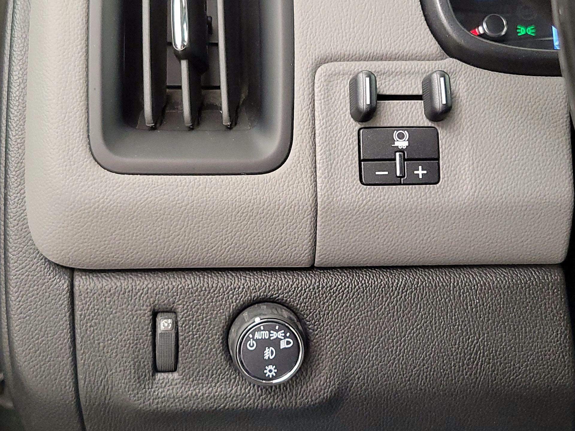 Thumbnail: 2018 Chevrolet Colorado - 13