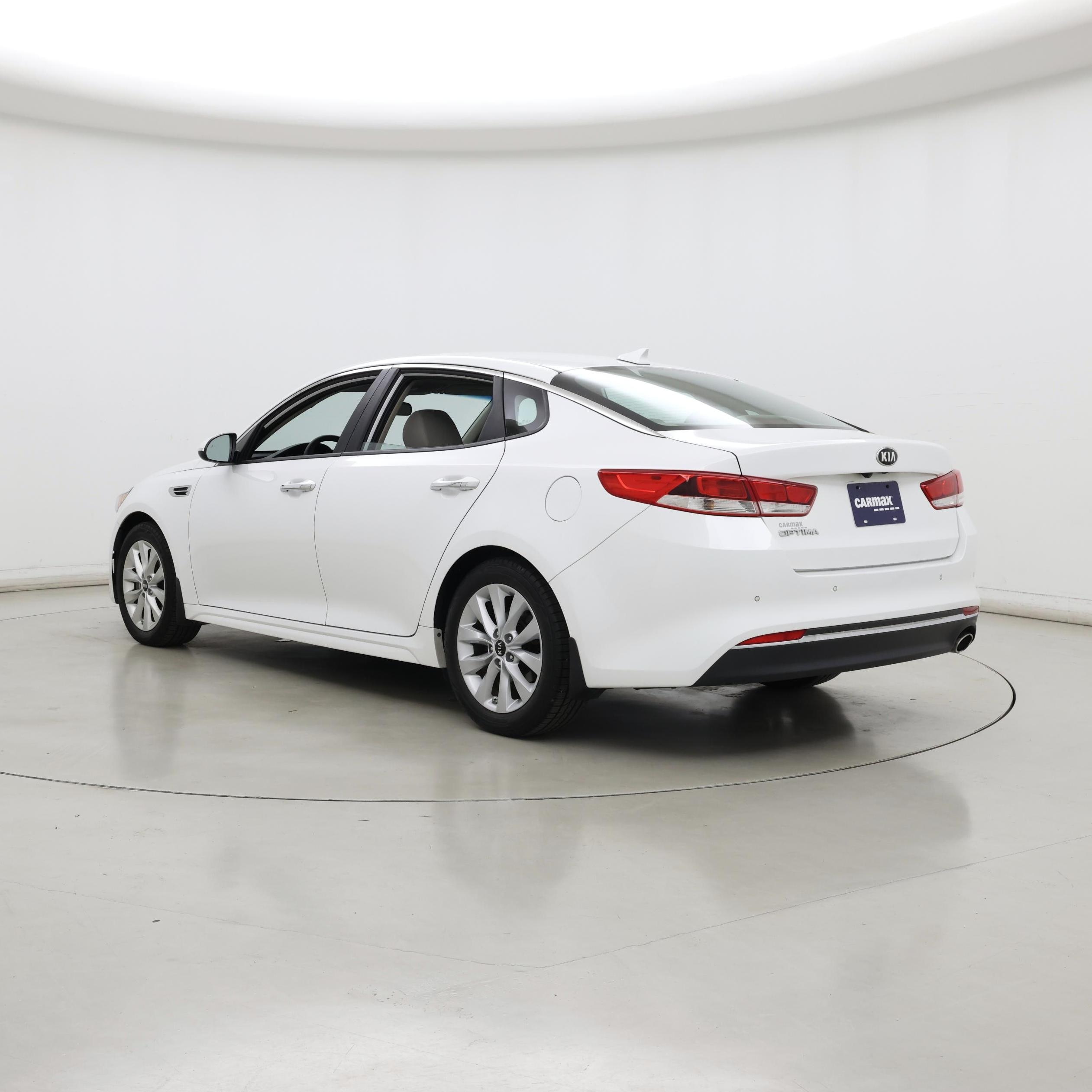 Thumbnail: 2018 Kia Optima - 2