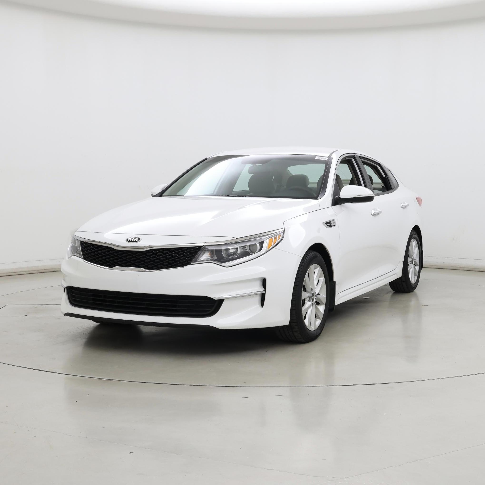 Thumbnail: 2018 Kia Optima - 4