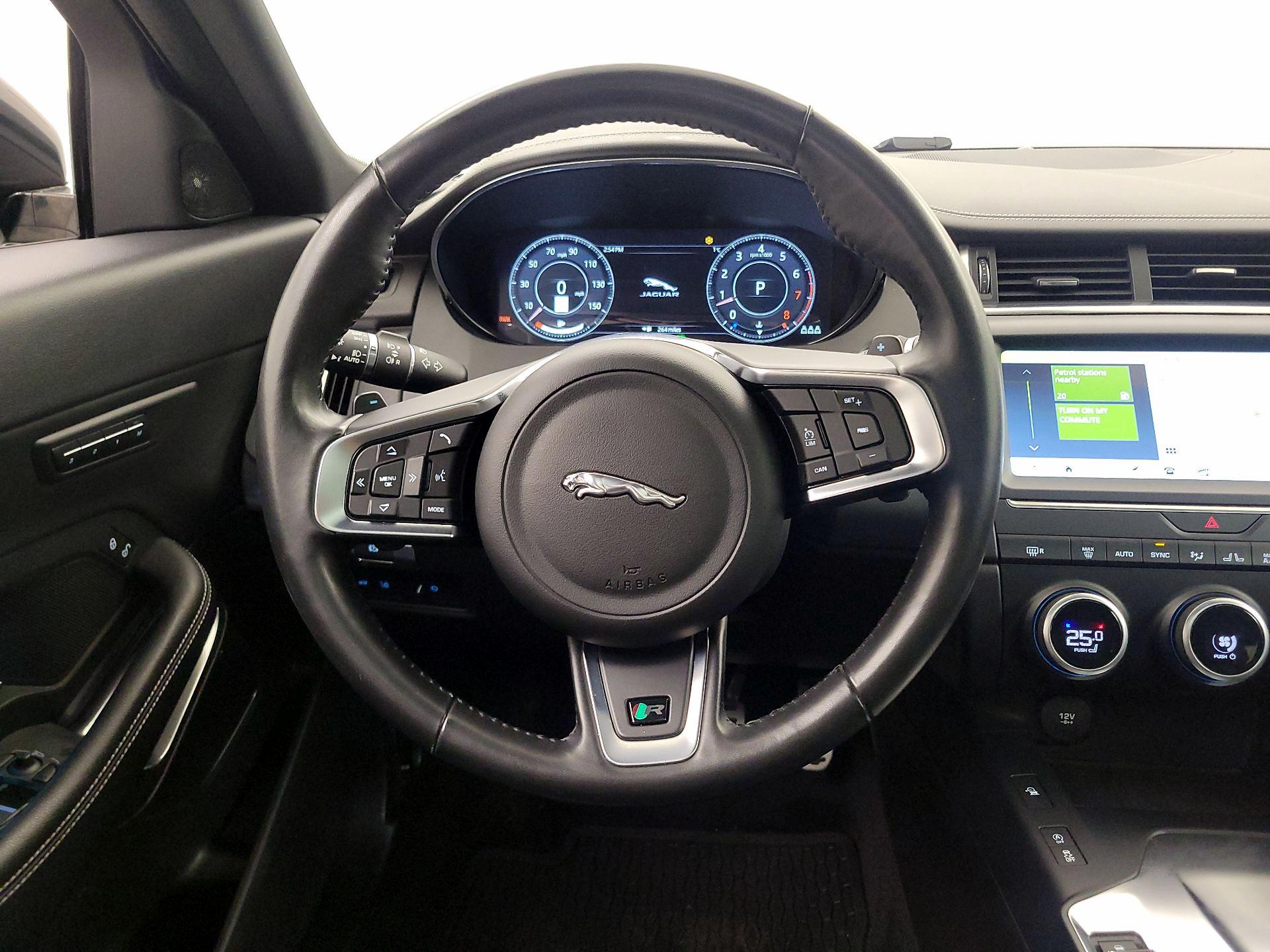 Thumbnail: 2020 Jaguar E-Pace - 10