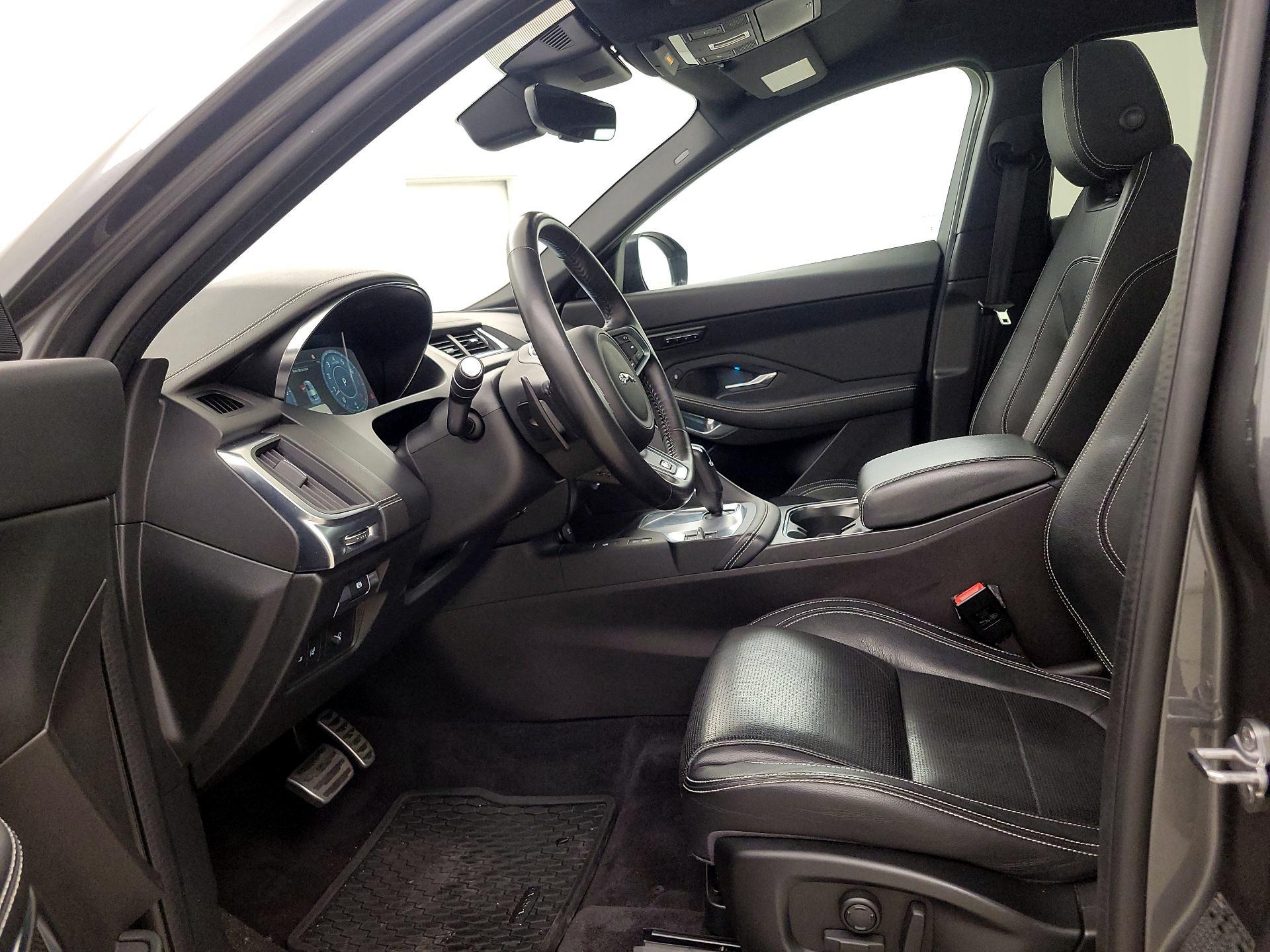 Thumbnail: 2020 Jaguar E-Pace - 11