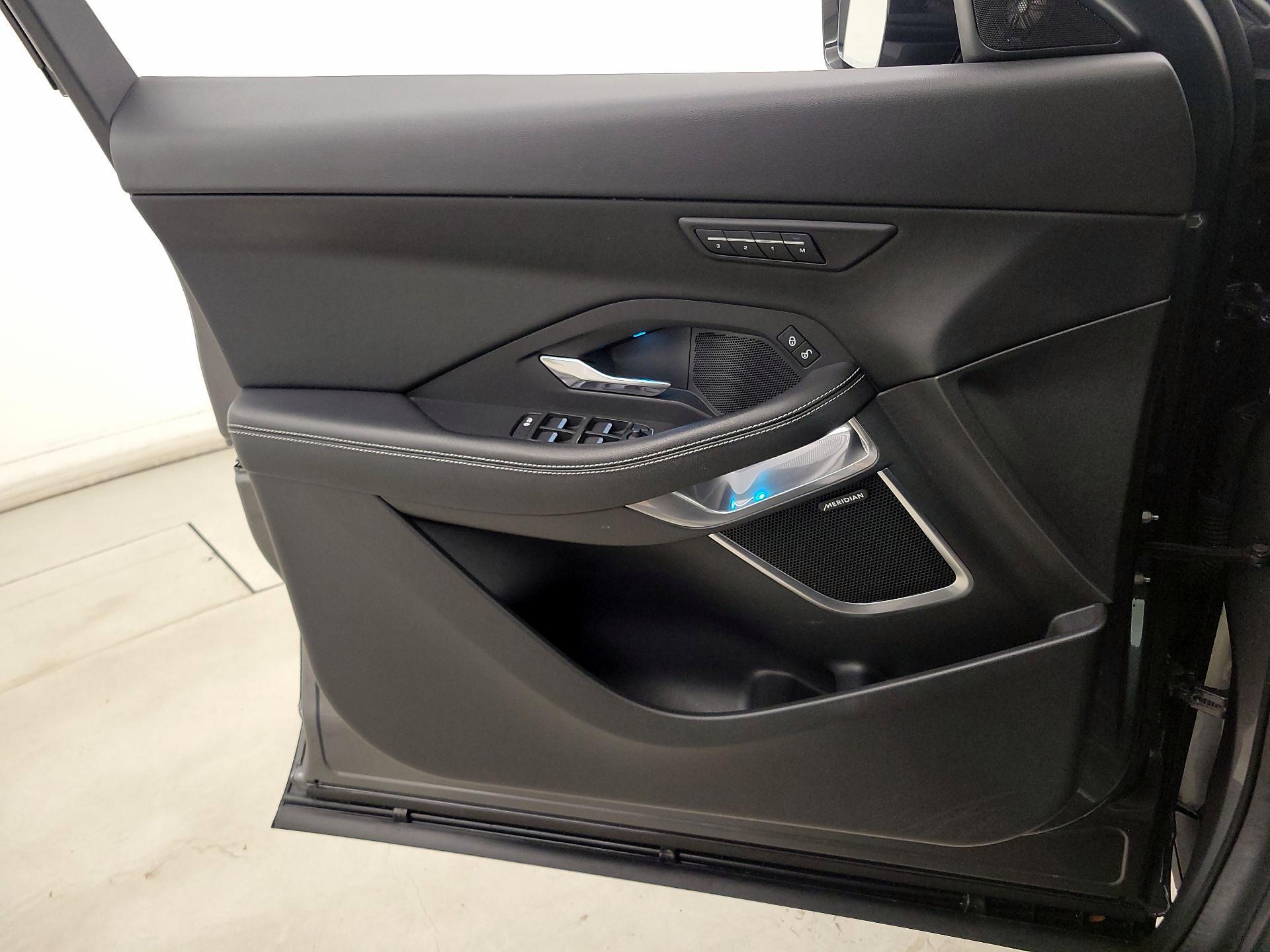 Thumbnail: 2020 Jaguar E-Pace - 12