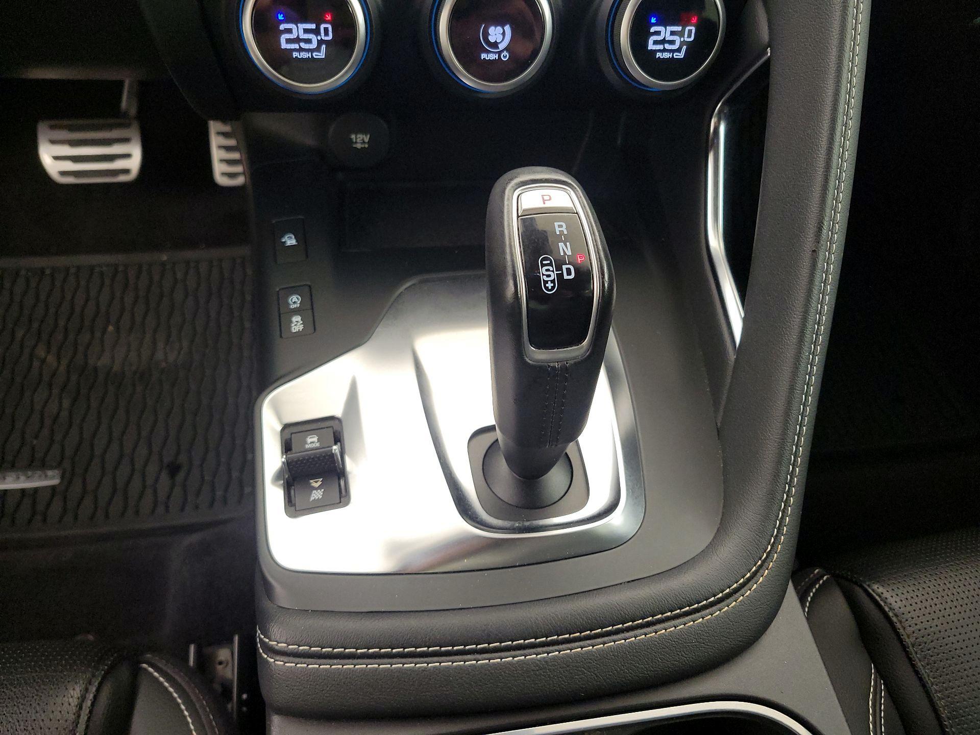 Thumbnail: 2020 Jaguar E-Pace - 18