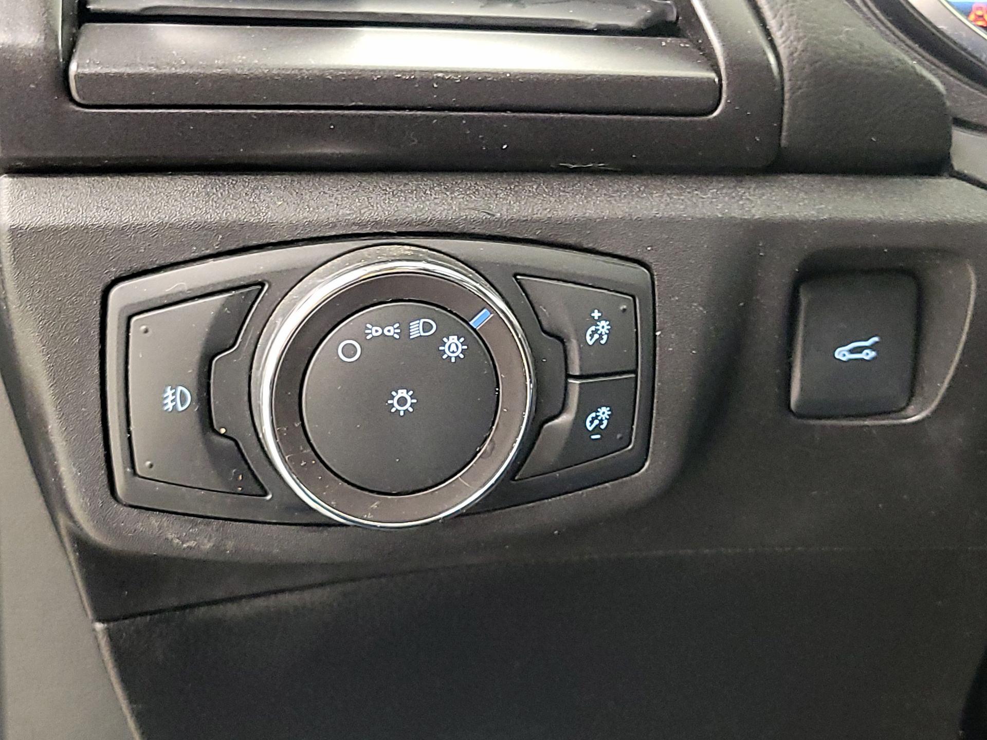 Thumbnail: 2018 Ford Fusion - 13