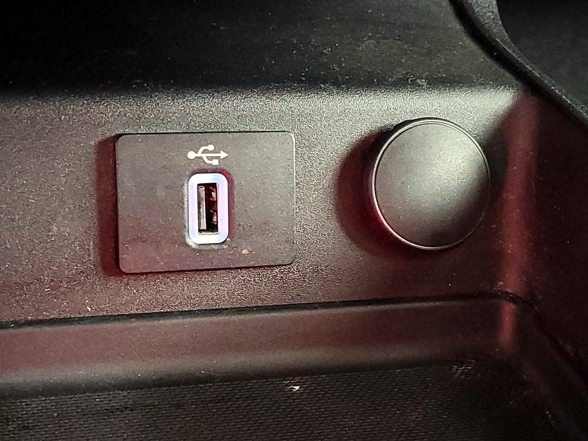 Thumbnail: 2018 Ford Fusion - 18