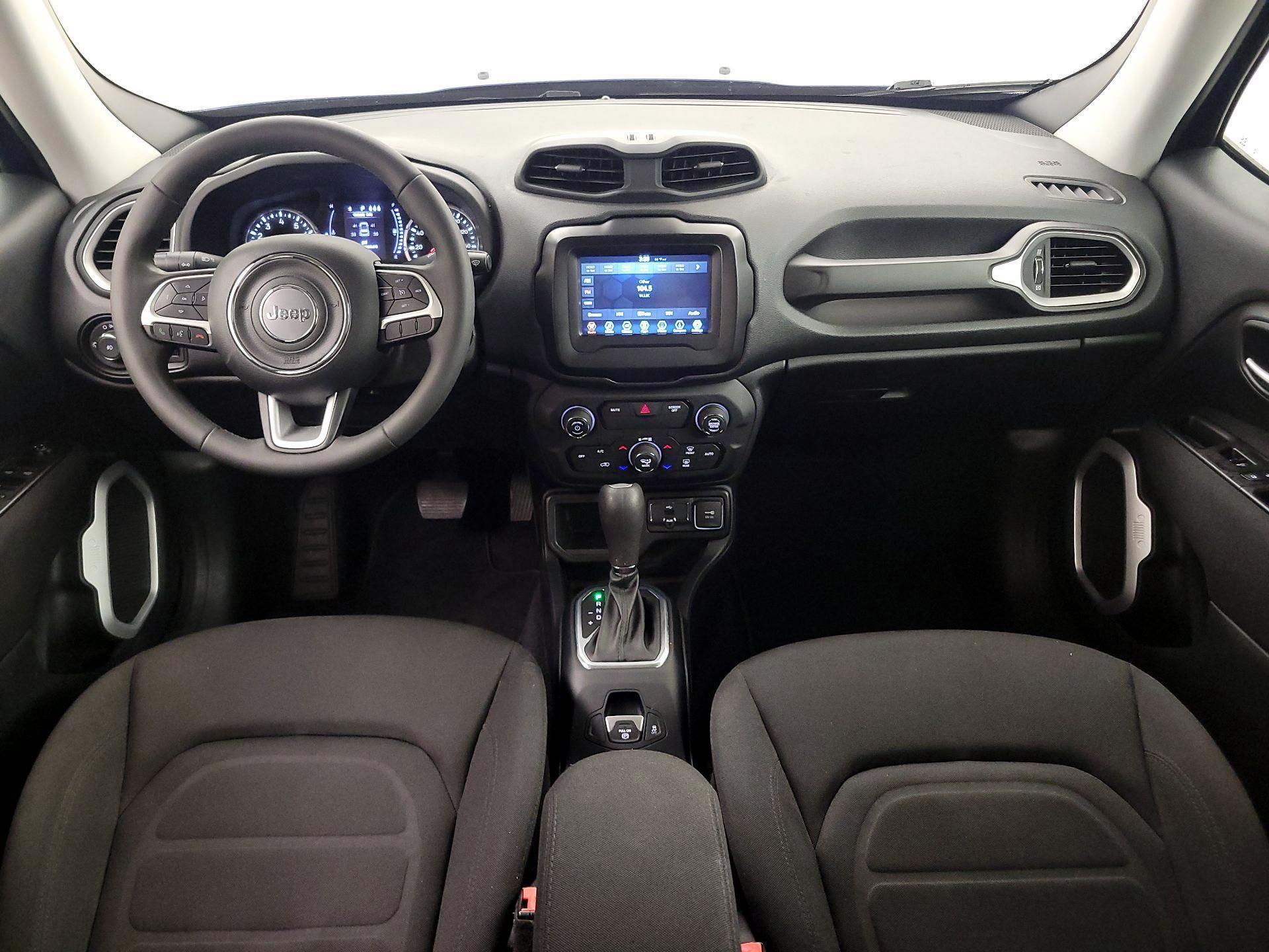 Thumbnail: 2019 Jeep Renegade - 9