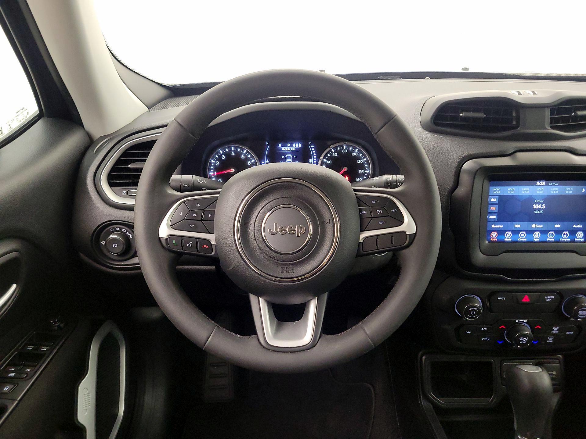 Thumbnail: 2019 Jeep Renegade - 10